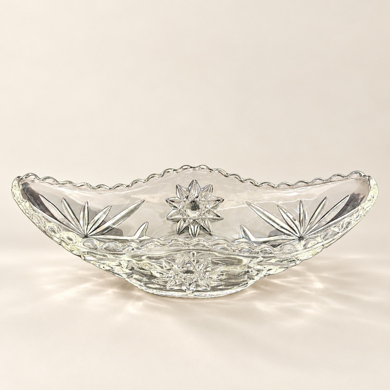VINTAGE Anchor Hocking Star of David Glass Gondola Boat Candy Relish Dish