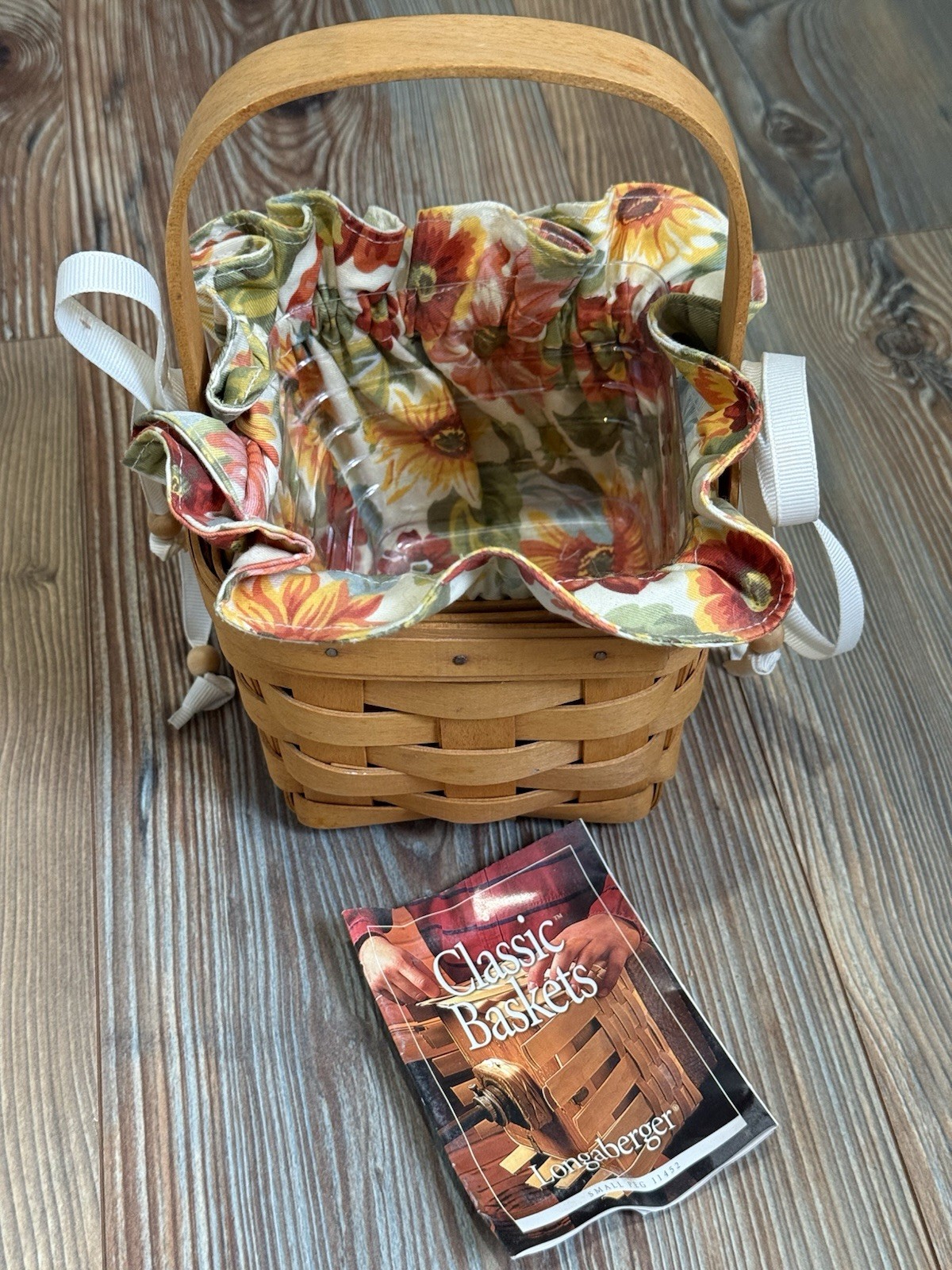 Longaberger Signed 1998 Classic Basket With Plastic/Fabric Liner 8.5x5.5”