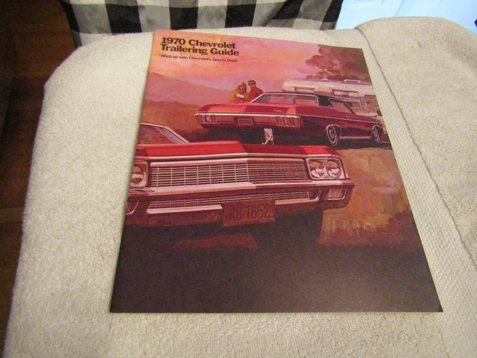 OEM 1970 Chevrolet Trailering Guide New Car Sales Brochure NOS
