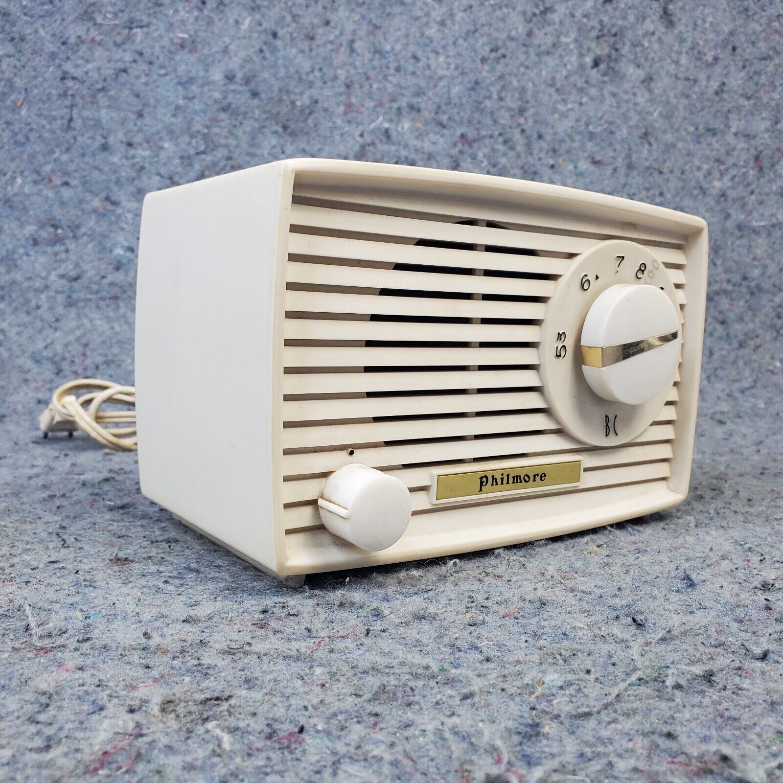 Philmore Tube Radio AM Vintage 1950\'s MCM White Mini Made In Japan Works