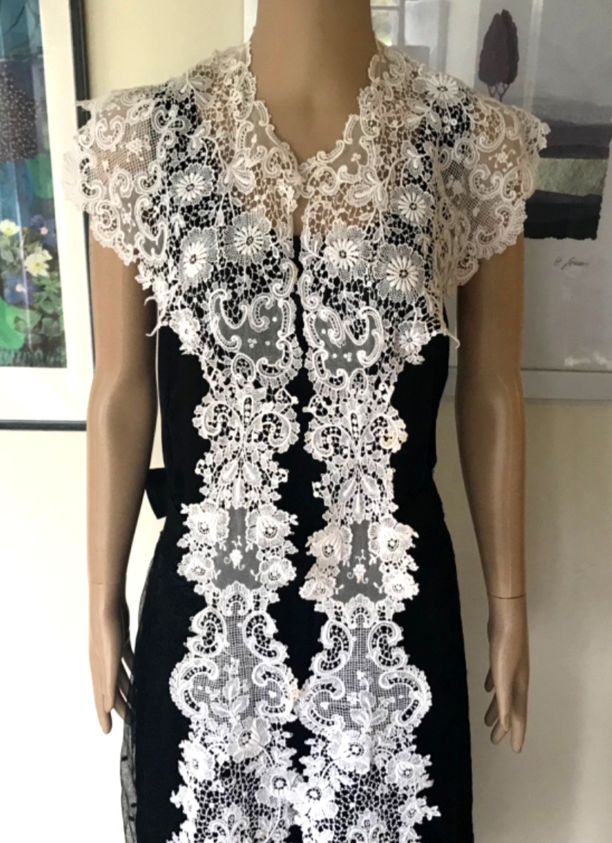 Beautiful Antique white lace Collar Dress Front 84 inches long