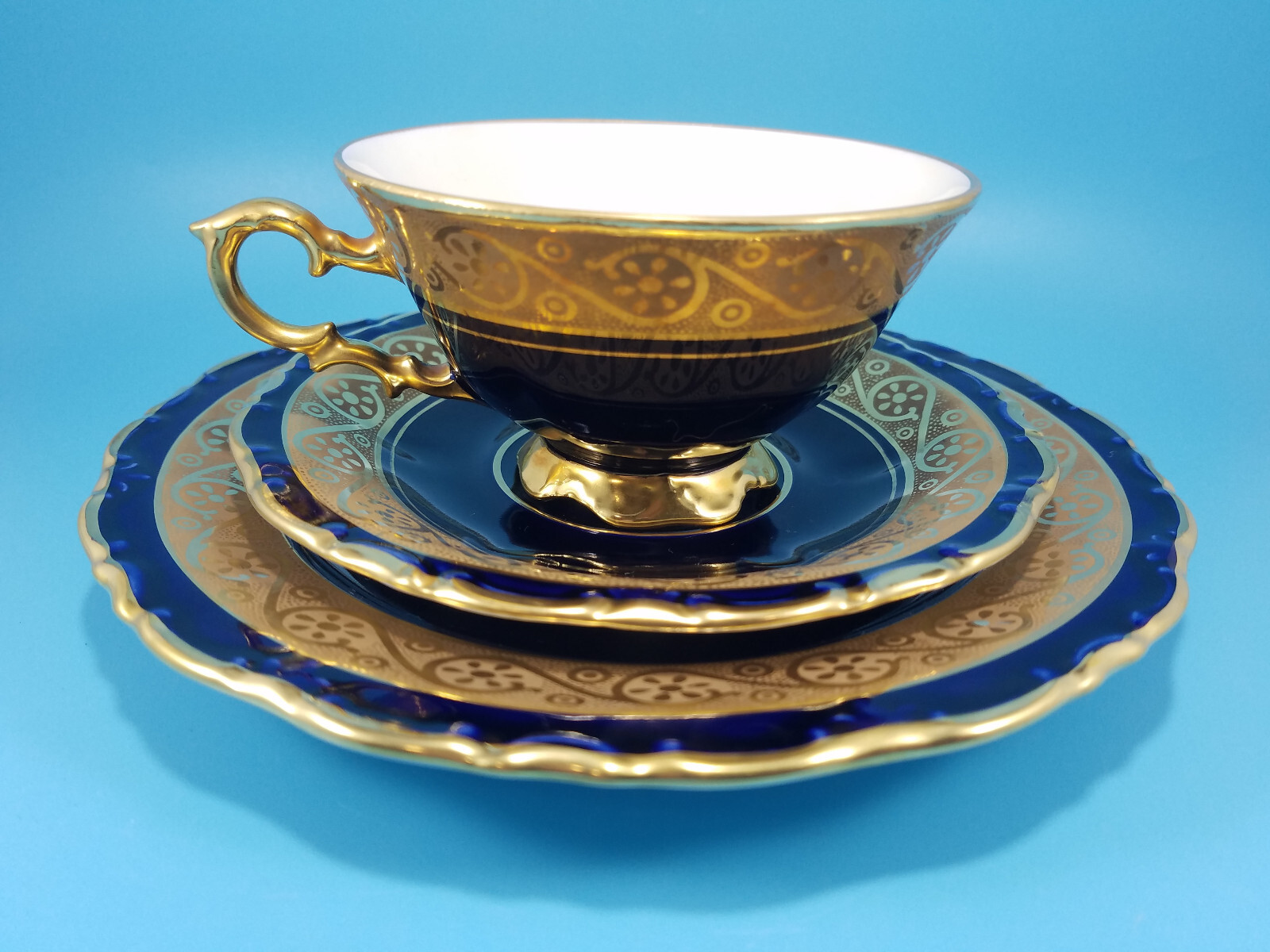 Vinatge Waldershof Bavaria Germany Echt Cobalt Teacup Saucer Trio Plate 22k Gold