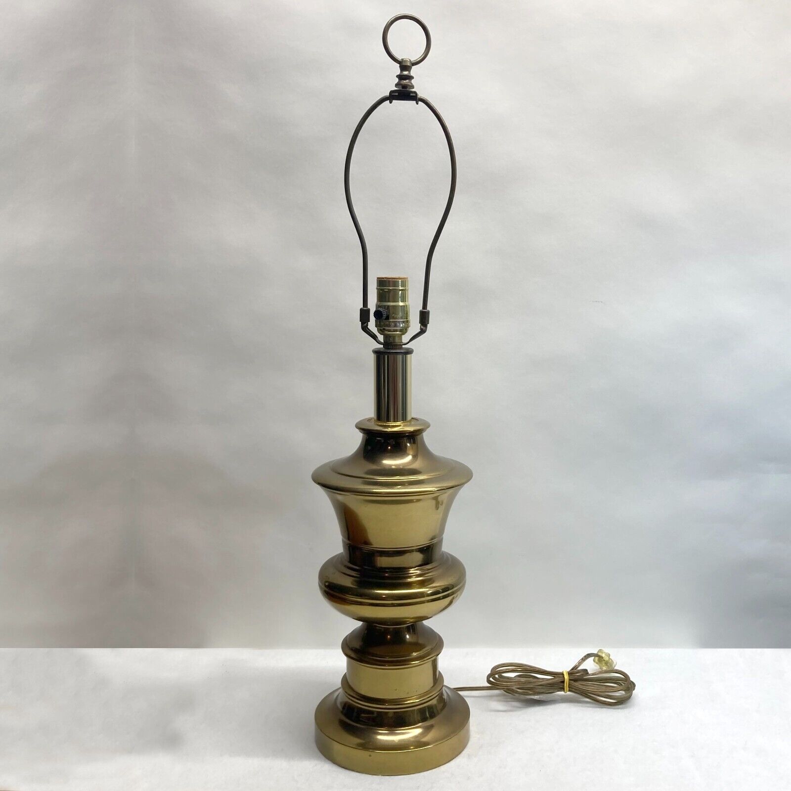 Vintage 1960s Mid Century Stiffel-style Solid Brass Column Turn Knob Lamp