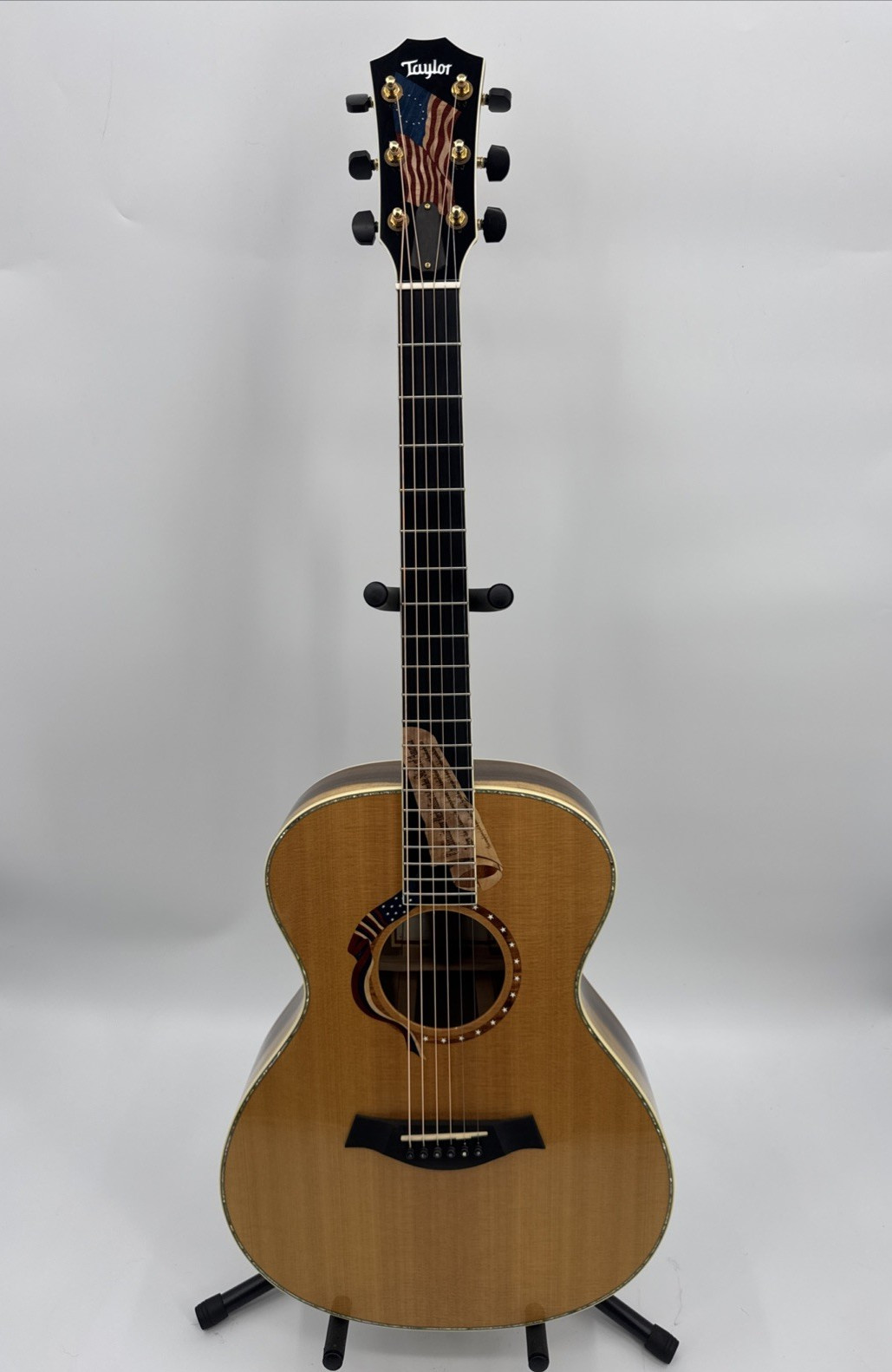 Celebrate 250 Years Taylor Liberty Tree 2002 LTD Edition Acoustic Guitar&Case