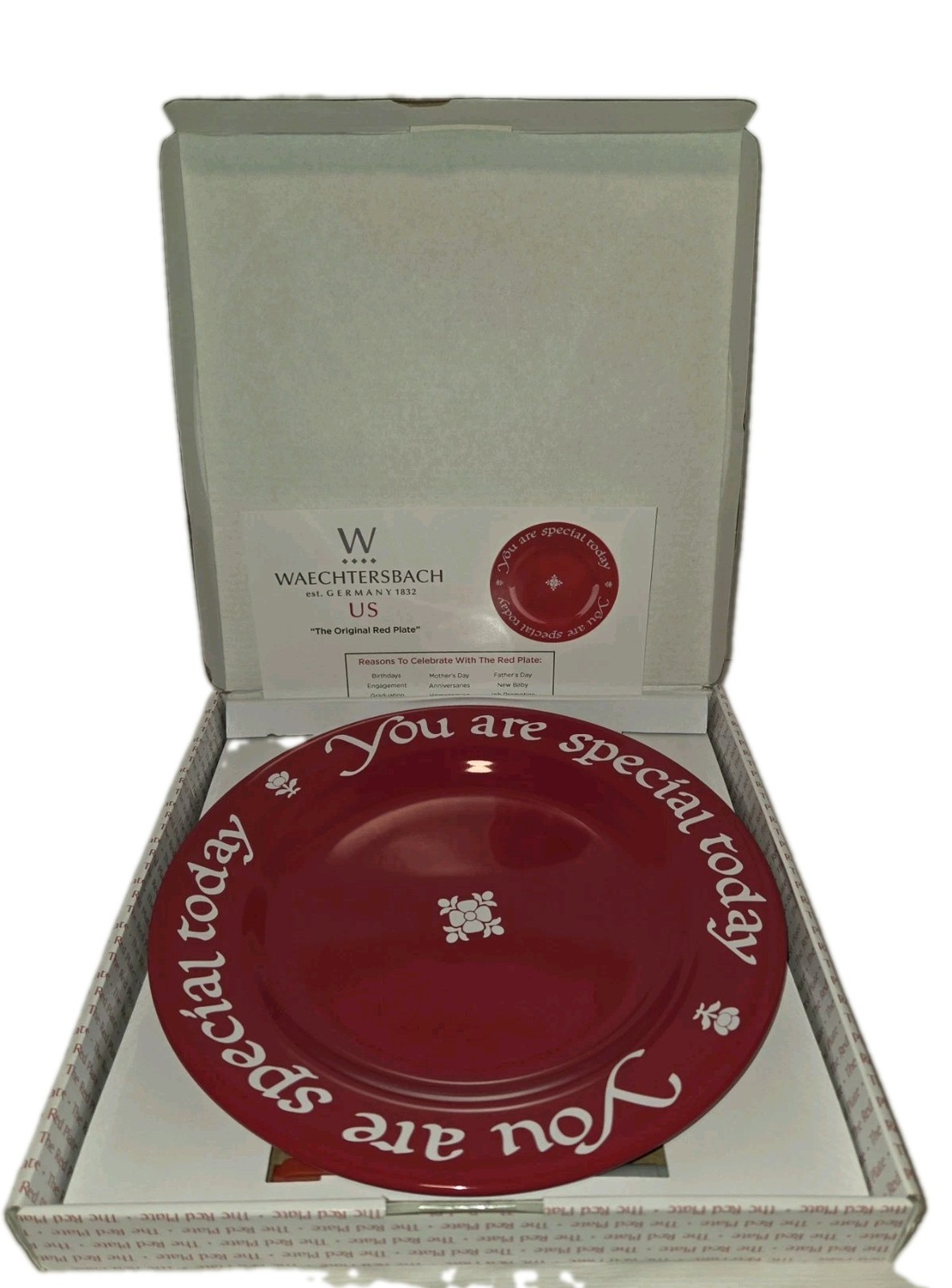 Waechtersbach Original Red Plate Celebration Tradition Ceramic Plate Set Red Box