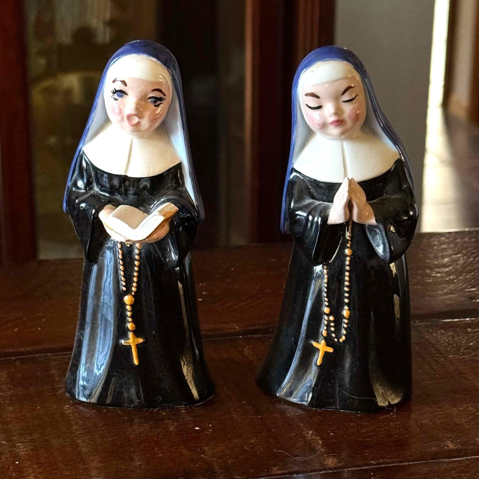 Catholic Nun Figurines Pair Singing Praying Japan Ceramic Mid Century 5.5” VTG