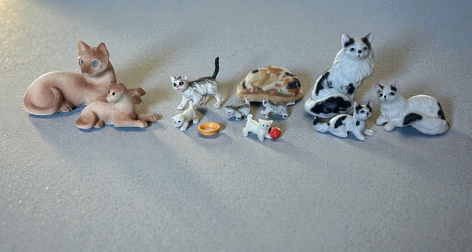 Realistic Cat Figures Playful Kittens & Mom Vintage Siamese Calico Bone China Realistic Cat Figures Playful Kittens & Mom Vintage Siamese Calico Bone China
