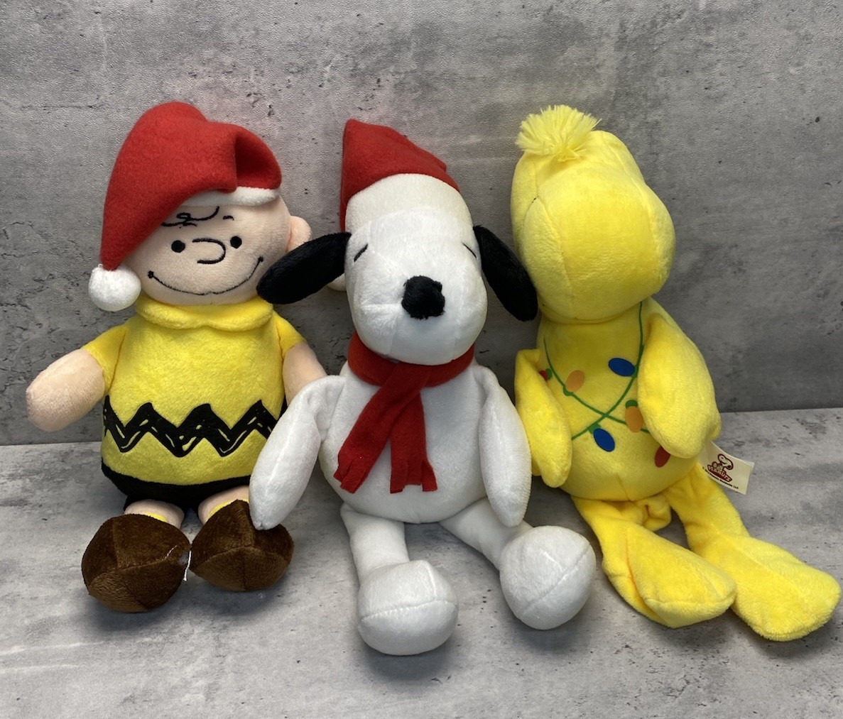 Vintage 2014 Peanuts Charlie Brown Snoopy Woodstock Christmas Plush Lot Vintage 2014 Peanuts Charlie Brown Snoopy Woodstock Christmas Plush Lot