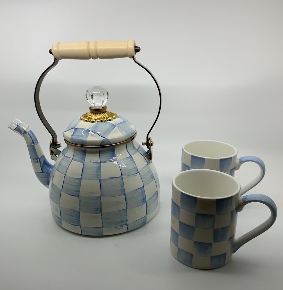 MacKenzie Childs New Sky Check Light Blue 2 Qt Tea Pot Kettle 2 Porcelain Mugs MacKenzie Childs New Sky Check Light Blue 2 Qt Tea Pot Kettle 2 Porcelain Mugs