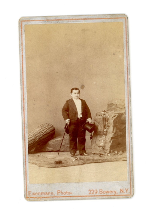 1880s Admiral Dot Signed CDV P.T. Barnum Sideshow Charles Eisenmann Photo 1880s Admiral Dot Signed CDV P.T. Barnum Sideshow Charles Eisenmann Photo