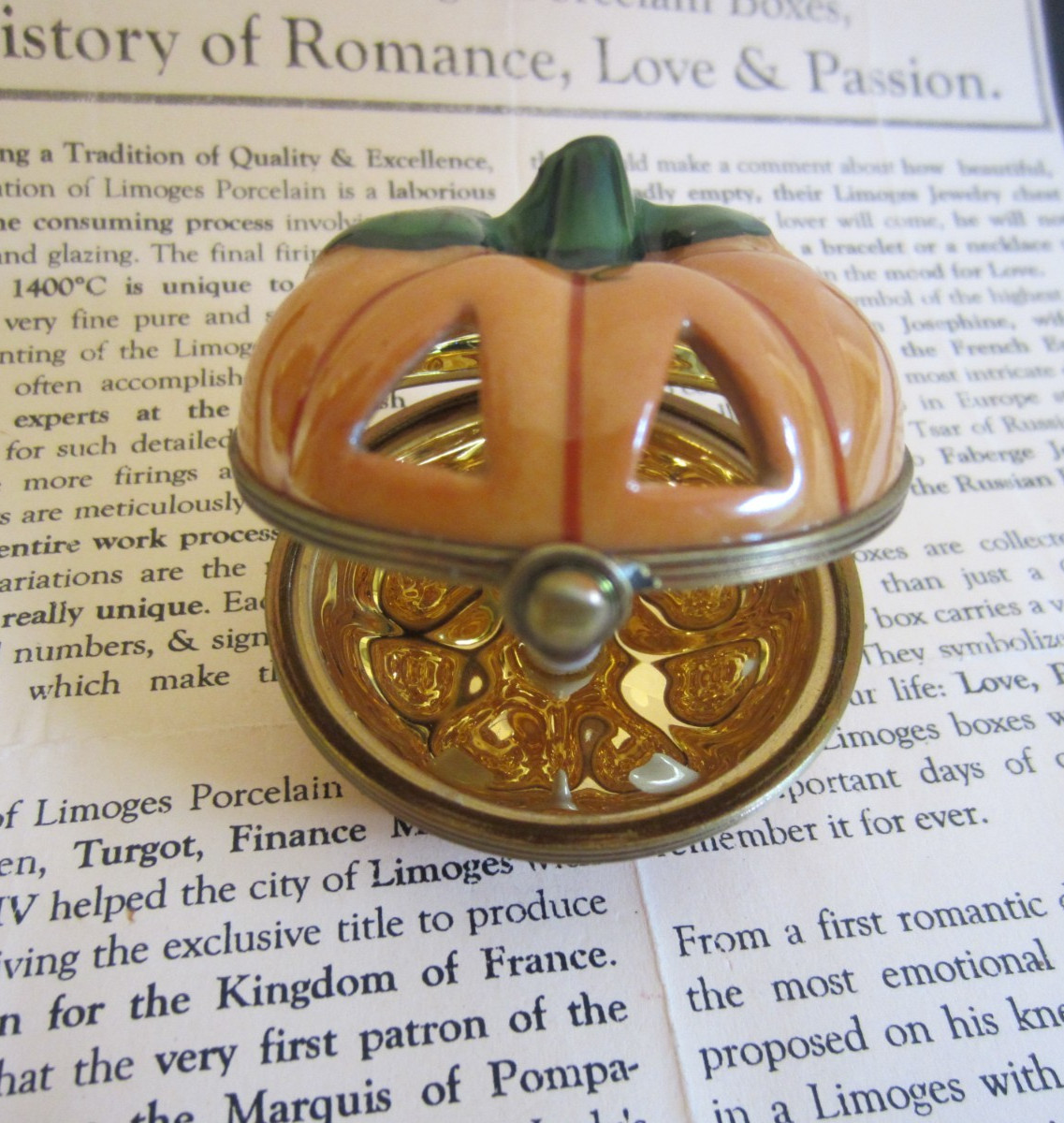 ROCHARD LIMOGES France JACK O LANTERN, Candle Inside Peint Main Trinket Box