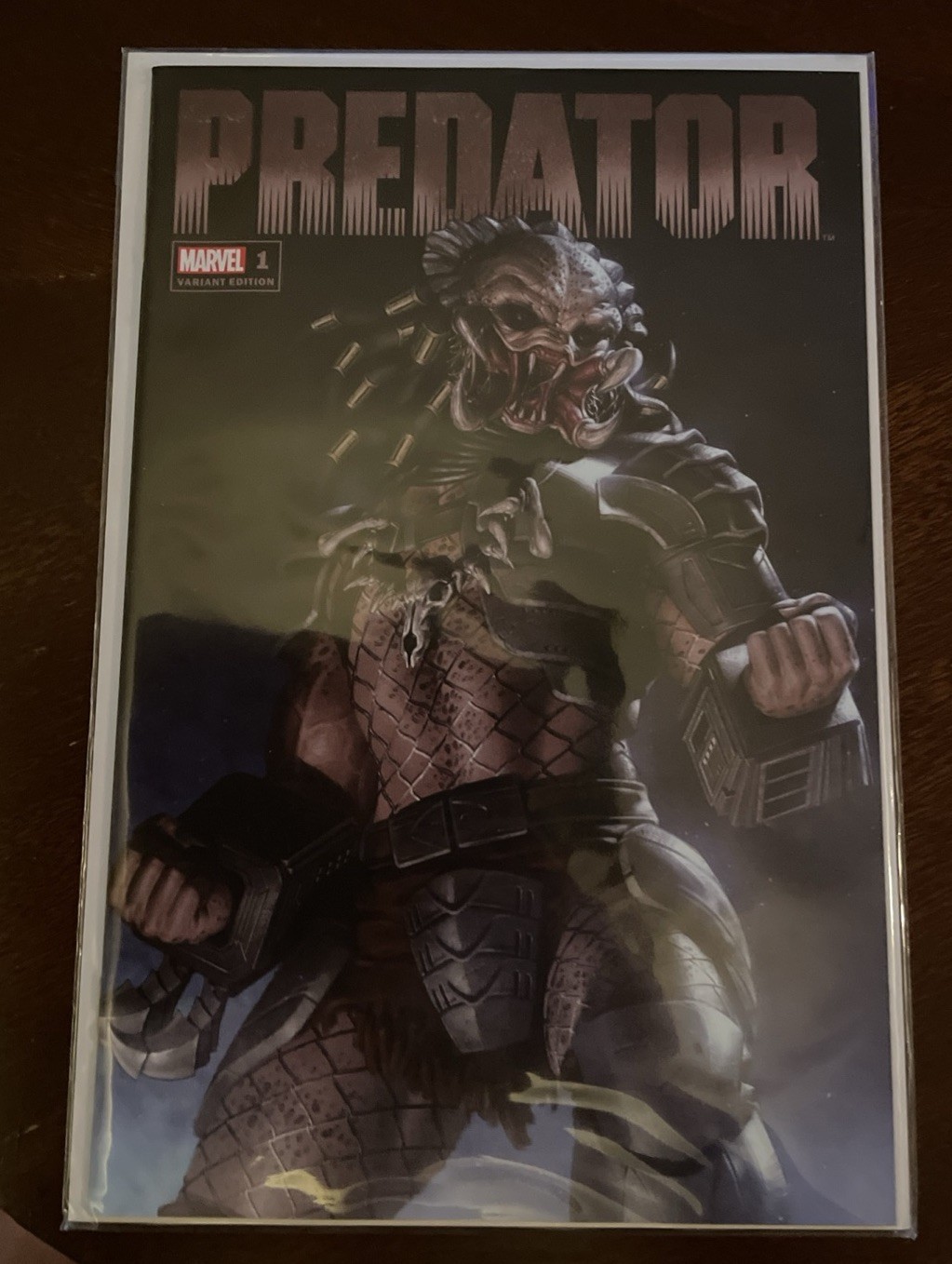 PREDATOR #1 o Marvel Comics Cyberspace Exclusive Store Limited Variant Yoon 2022