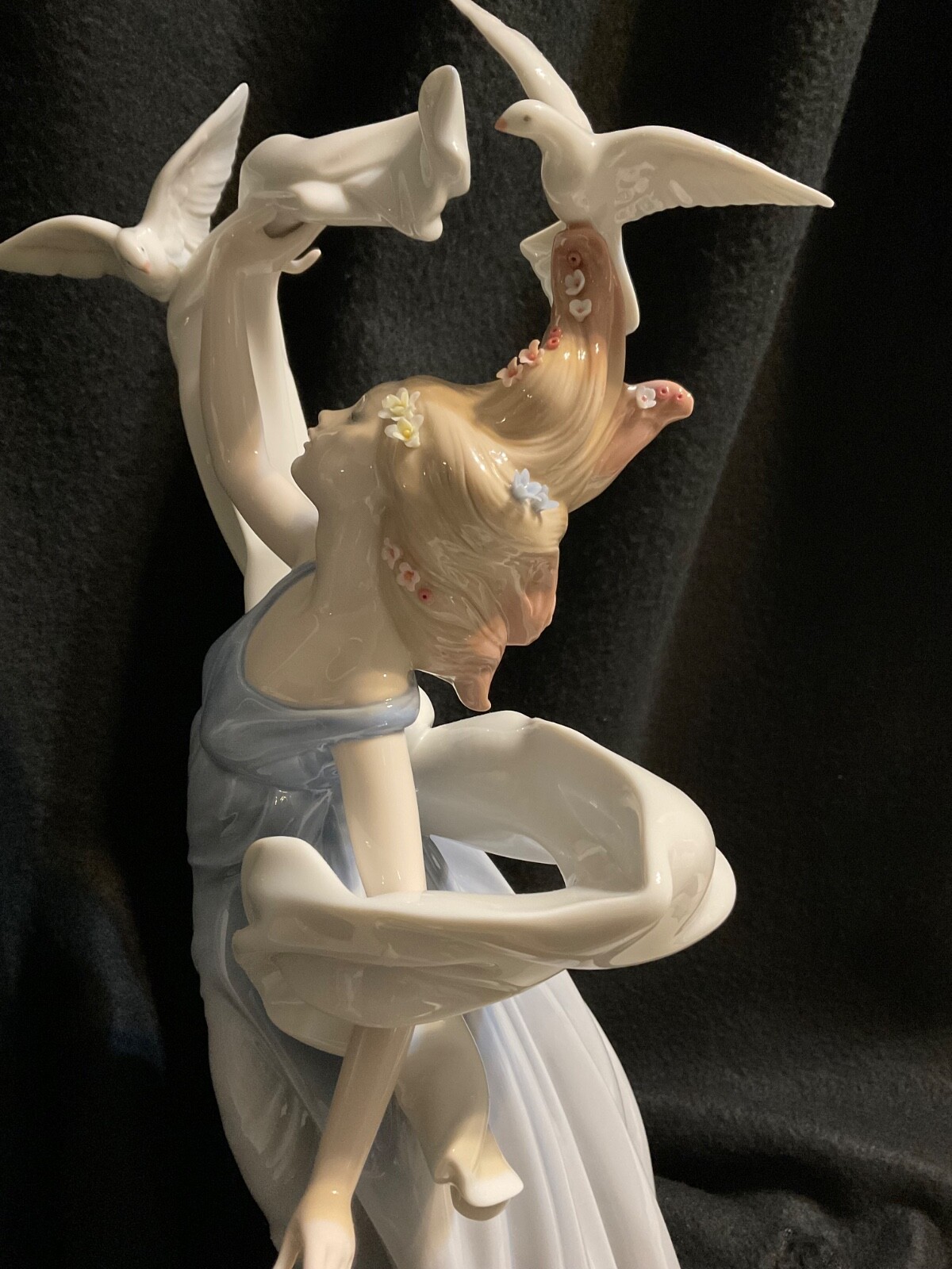 Lladro Figurine “New Horizons\
