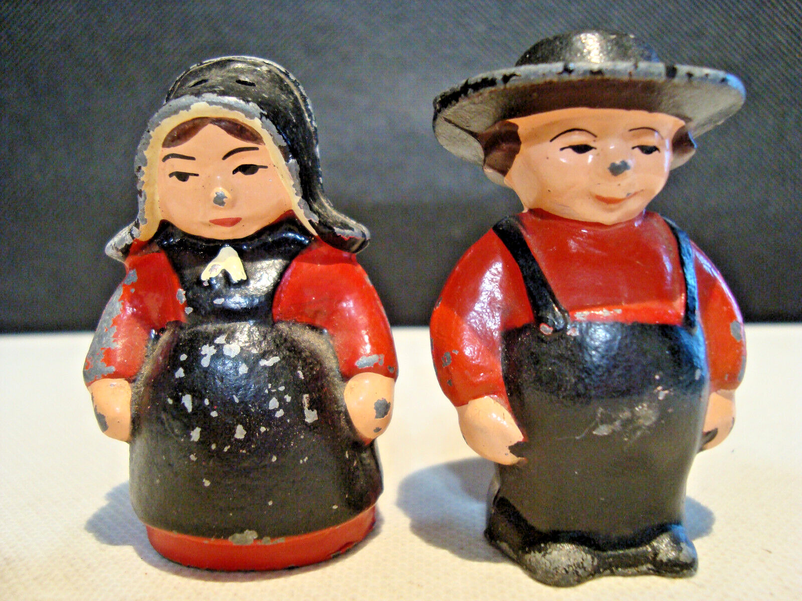 Amish Farmer Couple Vintage Salt & Pepper Shakers Cast Iron.