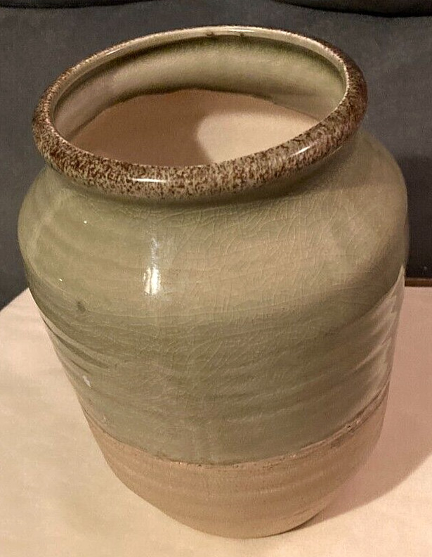 Studio Art Pottery Vase Green Glaze w/Natural Clay-Swirl Pattern-Unsigned-7