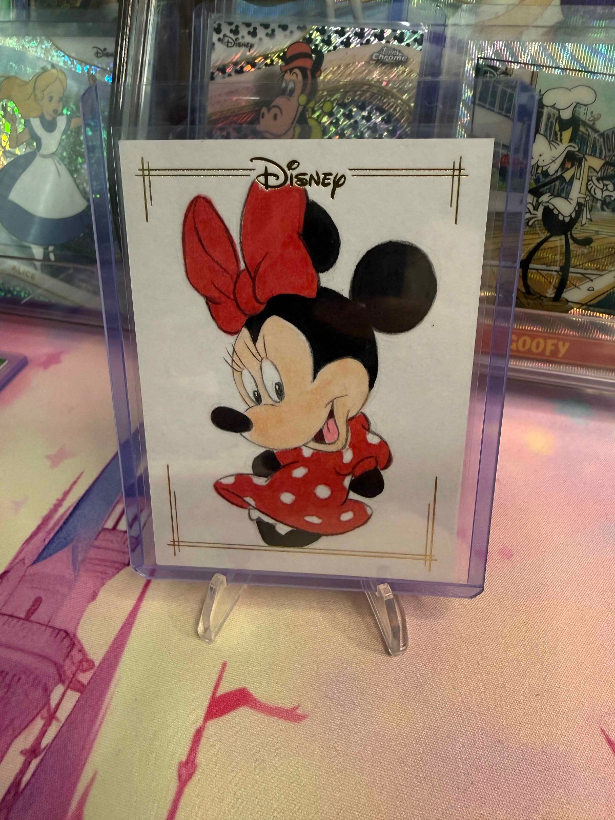 2026 Topps Chrome Disney Minnie Mouse GOLD Background Sketch 1/1 2026 Topps Chrome Disney Minnie Mouse GOLD Background Sketch 1/1