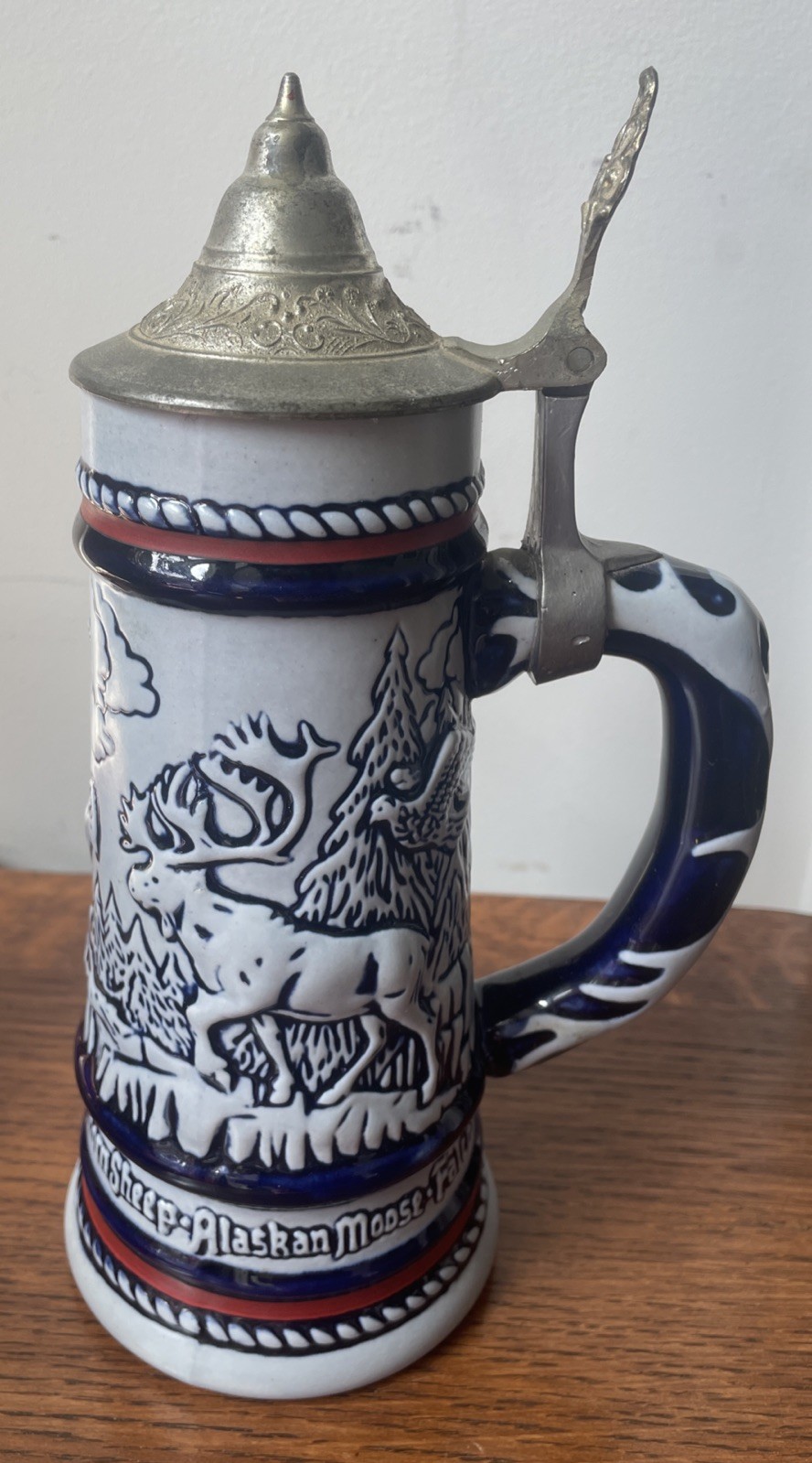 Vintage 1976 Avon 9.5” Lidded Beer Stein Hand Crafted In Brazil 527461 Animals