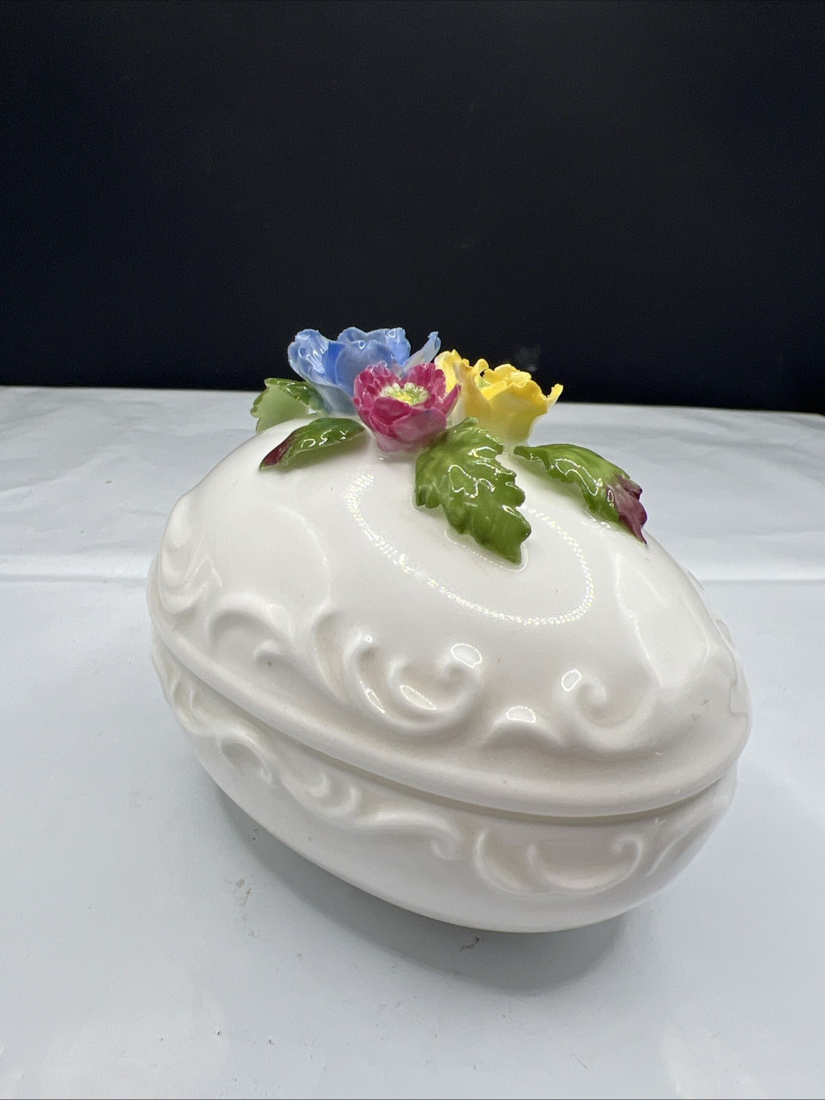 Vintage Towle Fine Bone China Egg Trinket Box 3D Floral Flowers Lid Easter Candy