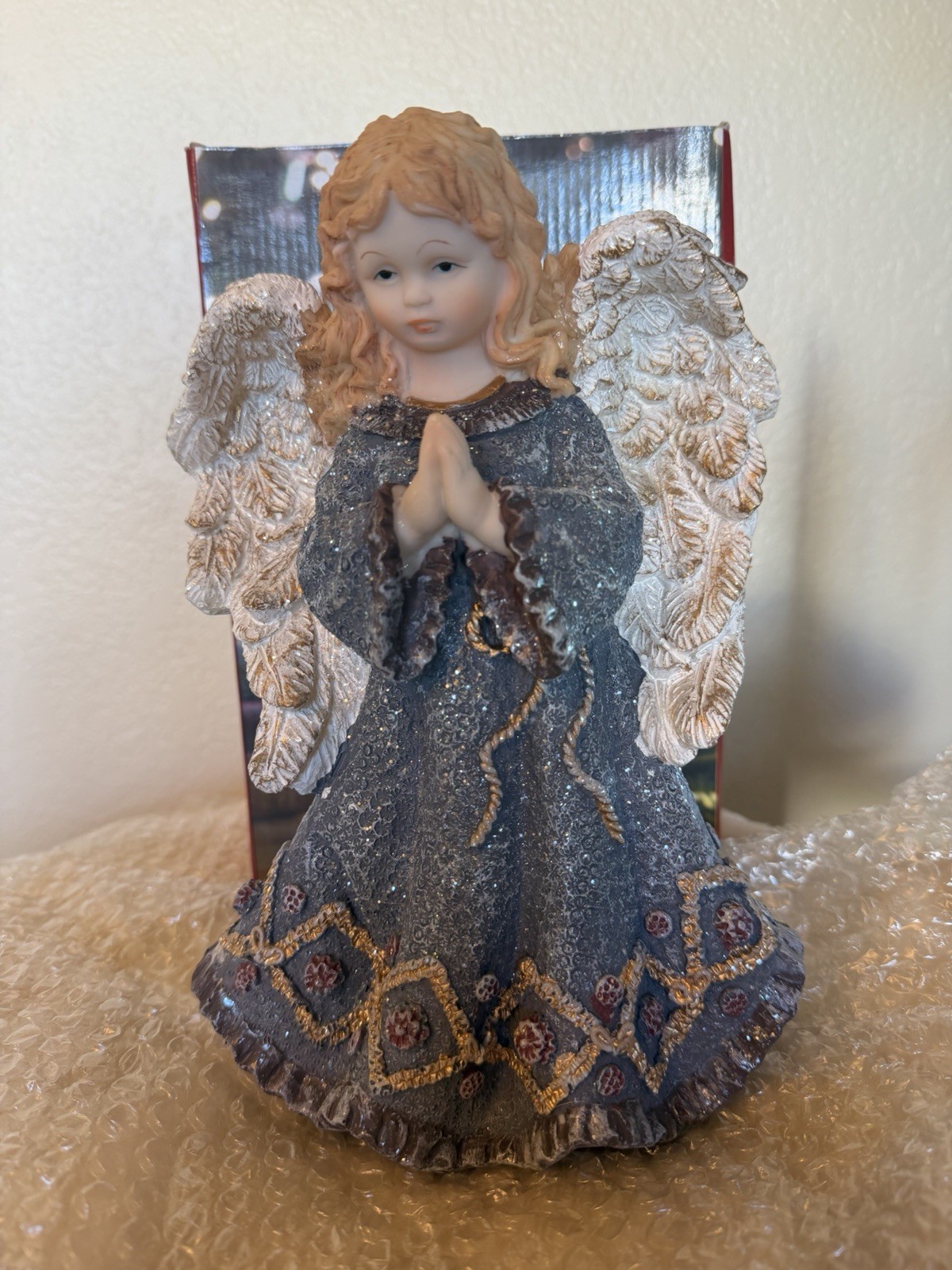 Vintage Kirkland’s Holiday Santa’s Collection Praying Angel Figurine 10”Nib