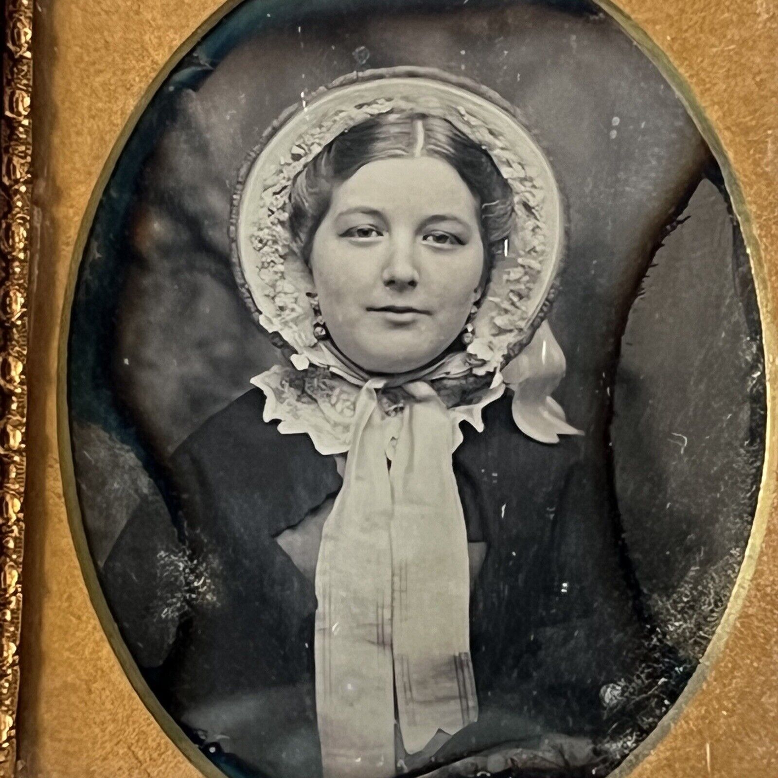 Antique Cased Daguerreotype Beautiful Young Woman Bonnet Kind Eyes Plus Size