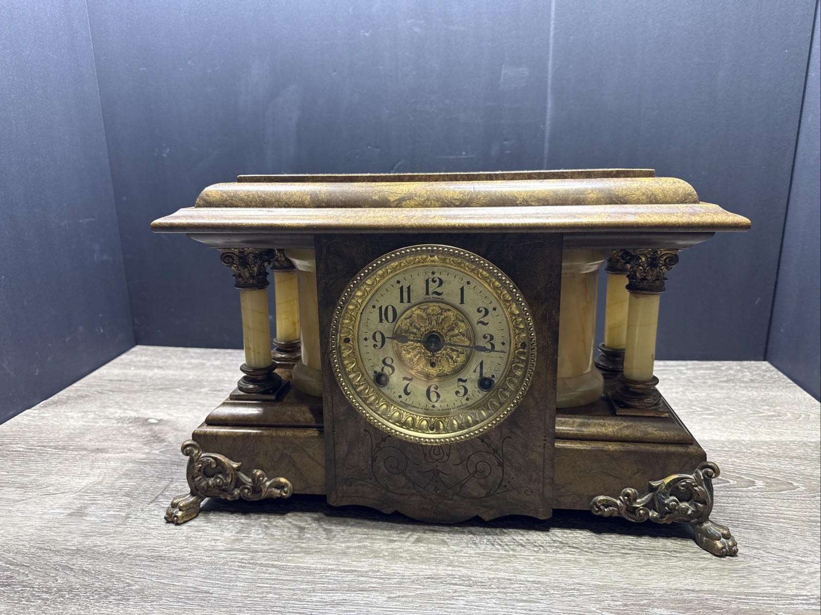 Antique Seth Thomas Mantle Clock Brass Dial Pillars Columns Claw Feet Key Wind