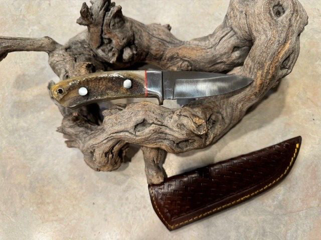SUPER SWEET D2 TOOL STEEL FULL TANG HUNTING KNIFE W/RAMS HORN  STOCKS
