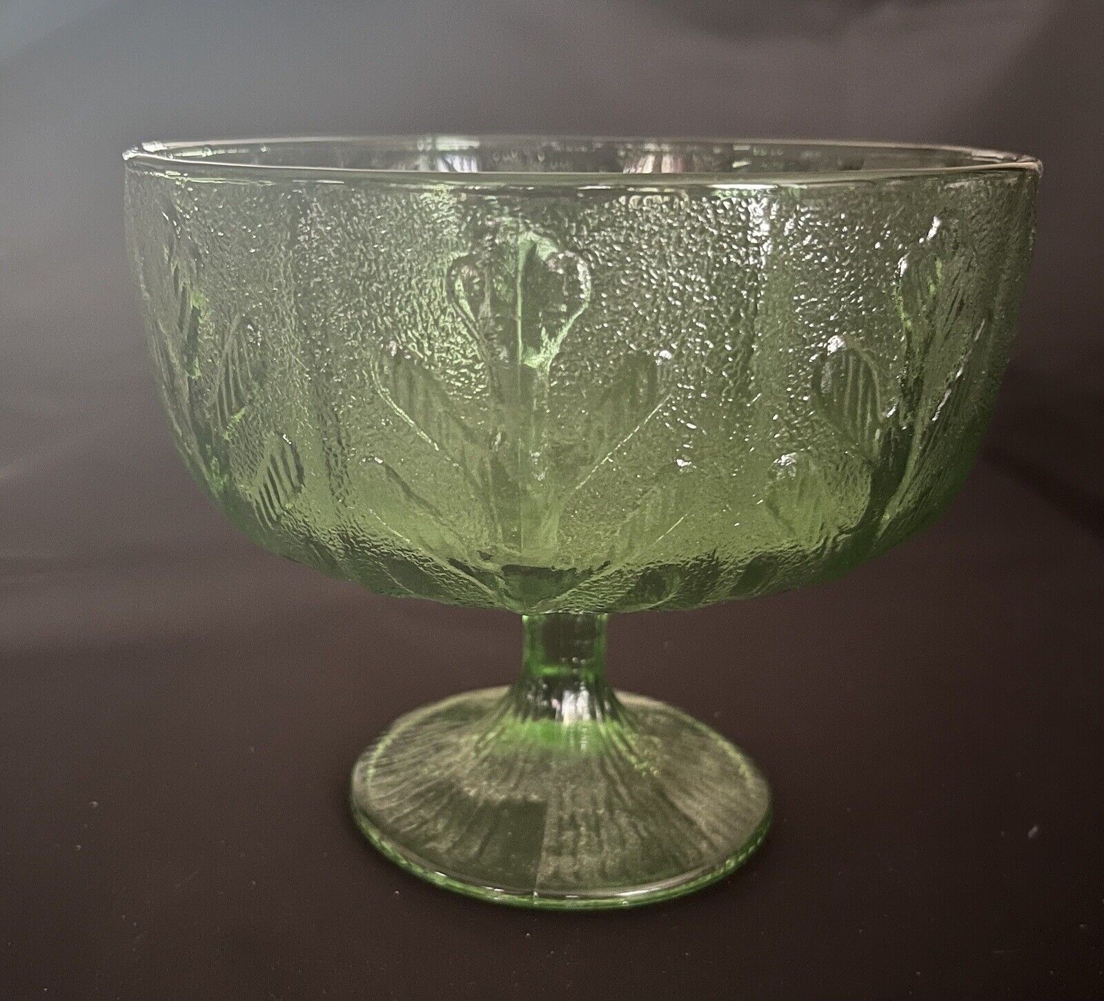FTD 1975 Green Glass Pedestal Bowl, Oak Leaf Pattern VINTAGE 5.5\