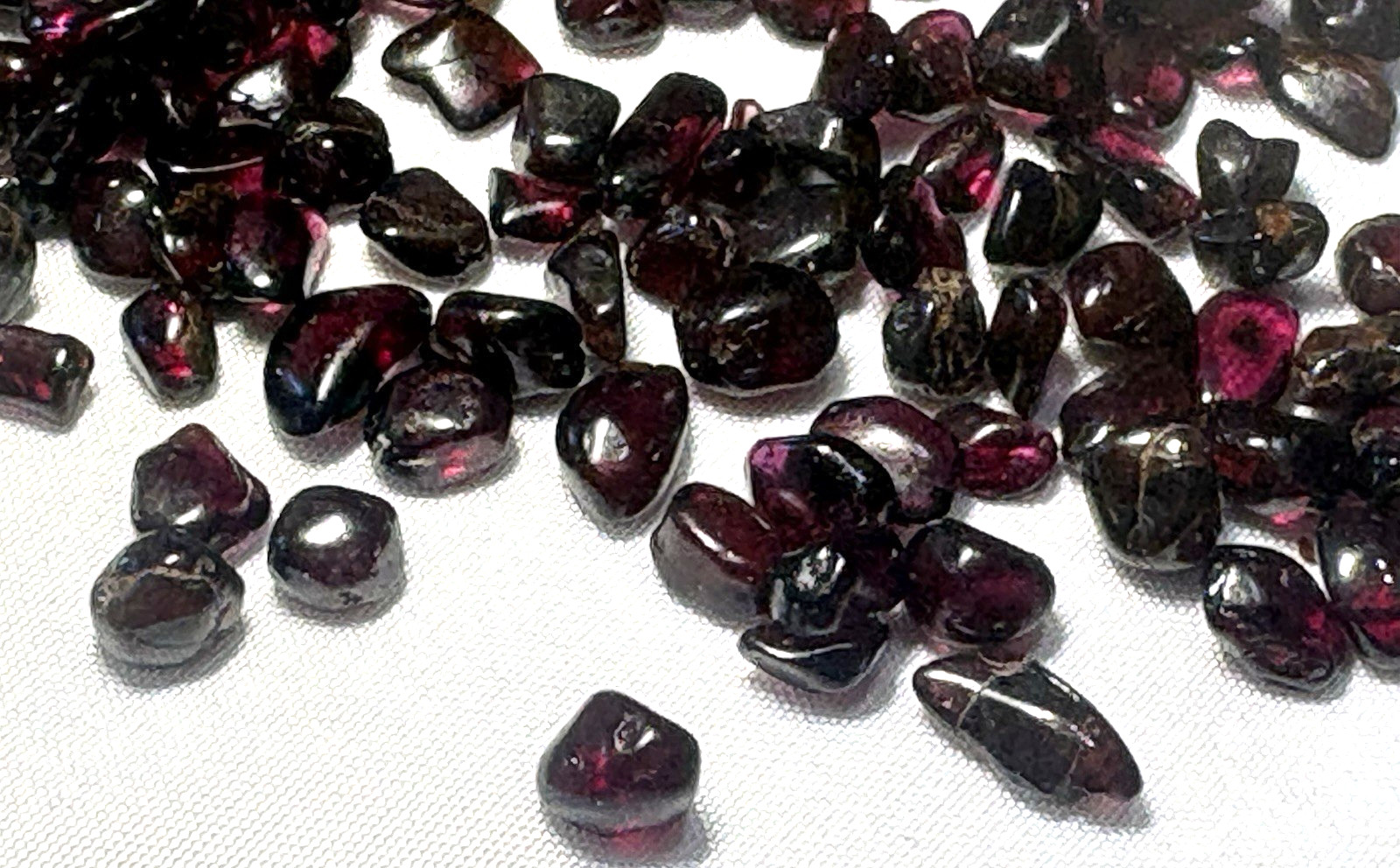 RARE ANTHILL GARNETS 30 GRAMS APPROX. 150 CARATS NAVAJO AZ RARE ANTHILL GARNETS 30 GRAMS APPROX. 150 CARATS NAVAJO AZ