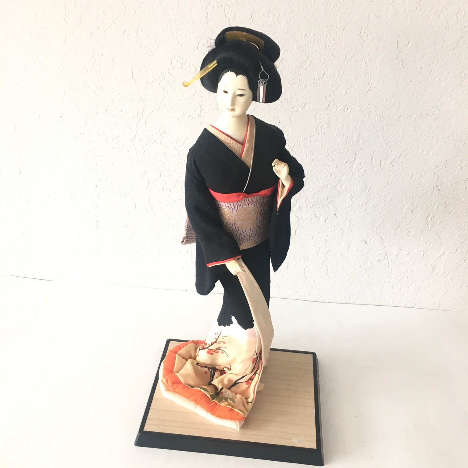 Vintage 17” Japanese Sato Hakata Collectible Geisha Holding Cherry Blossum Doll Vintage 17” Japanese Sato Hakata Collectible Geisha Holding Cherry Blossum Doll