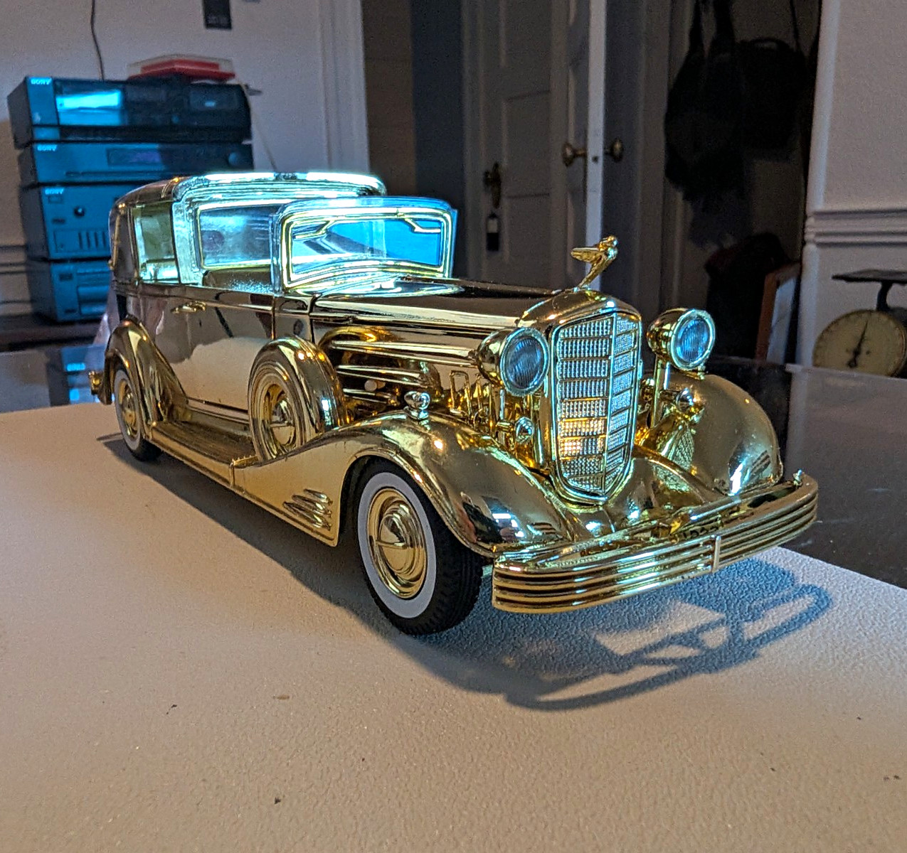 National Motor 1:32 1933 Cadillac Town Car Gold Plated Diecast Model Car