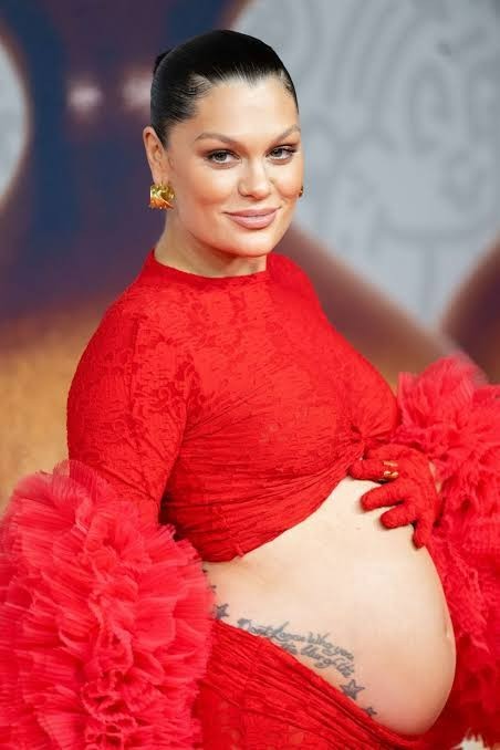 BEAUTIFUL JESSIE J 8X10 PHOTO BEAUTIFUL JESSIE J 8X10 PHOTO