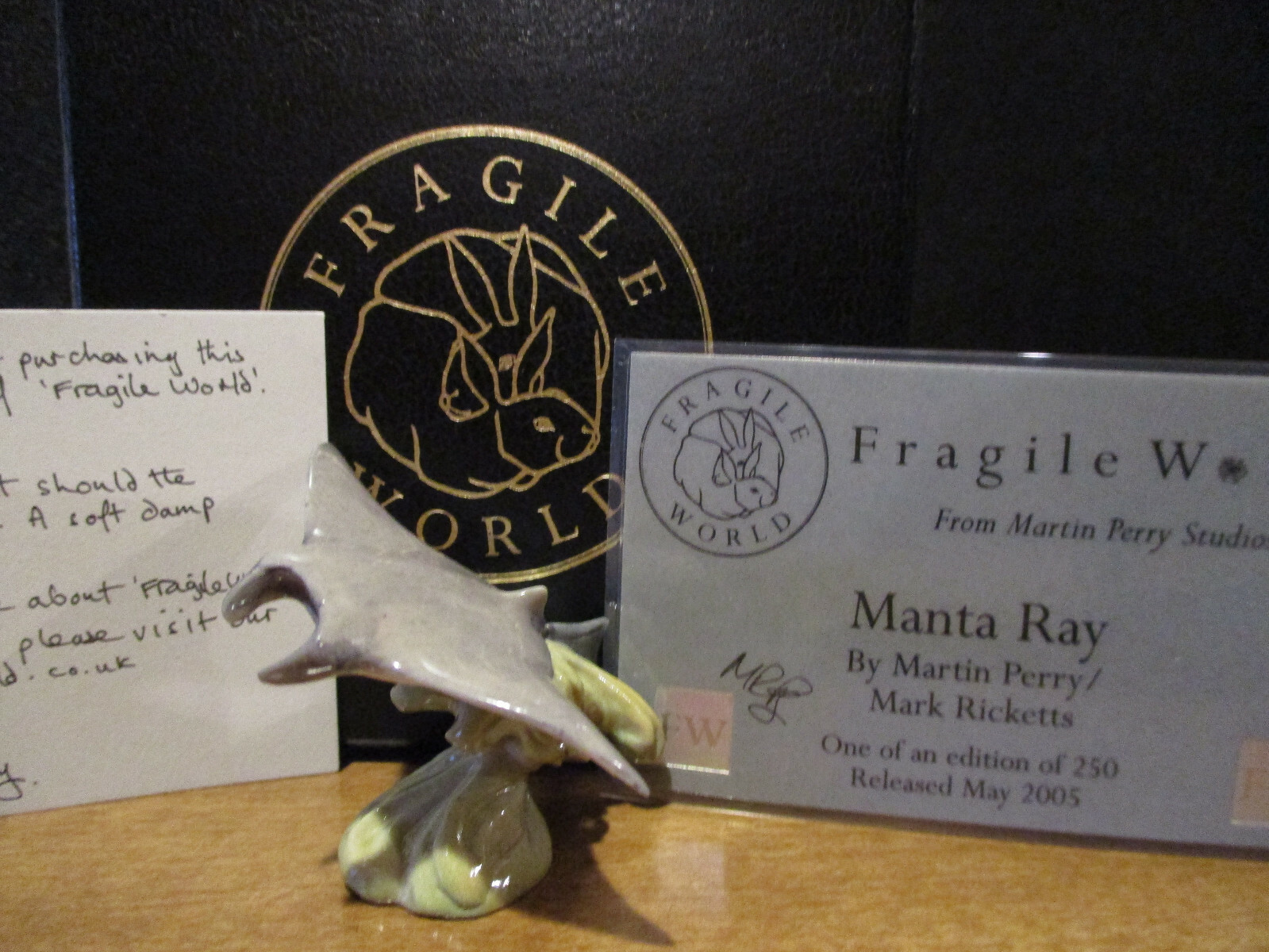 SALE Harmony Kingdom MPs Fragile World Manta Ray Sting Ray Marble Resin Figurine