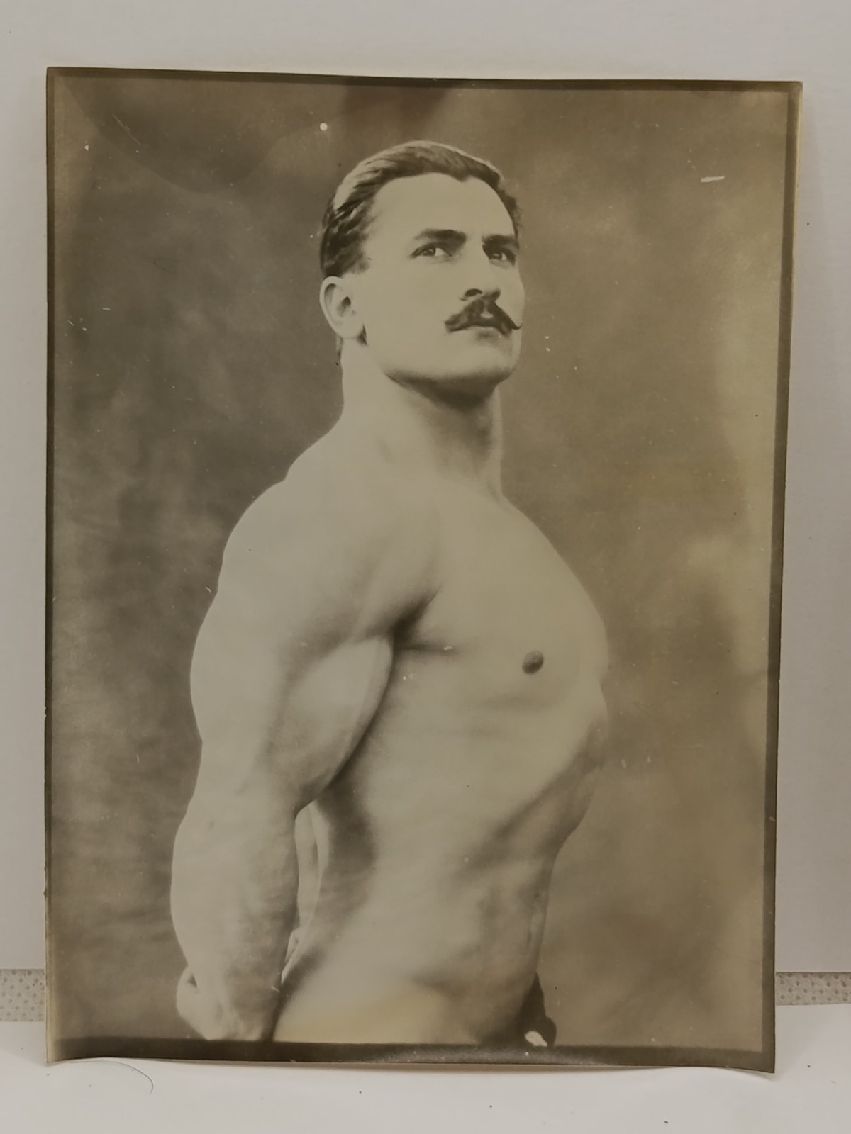 17*PHOTOS - Gays - Men - Vintage photographs of attractive athletes.1920-80s.