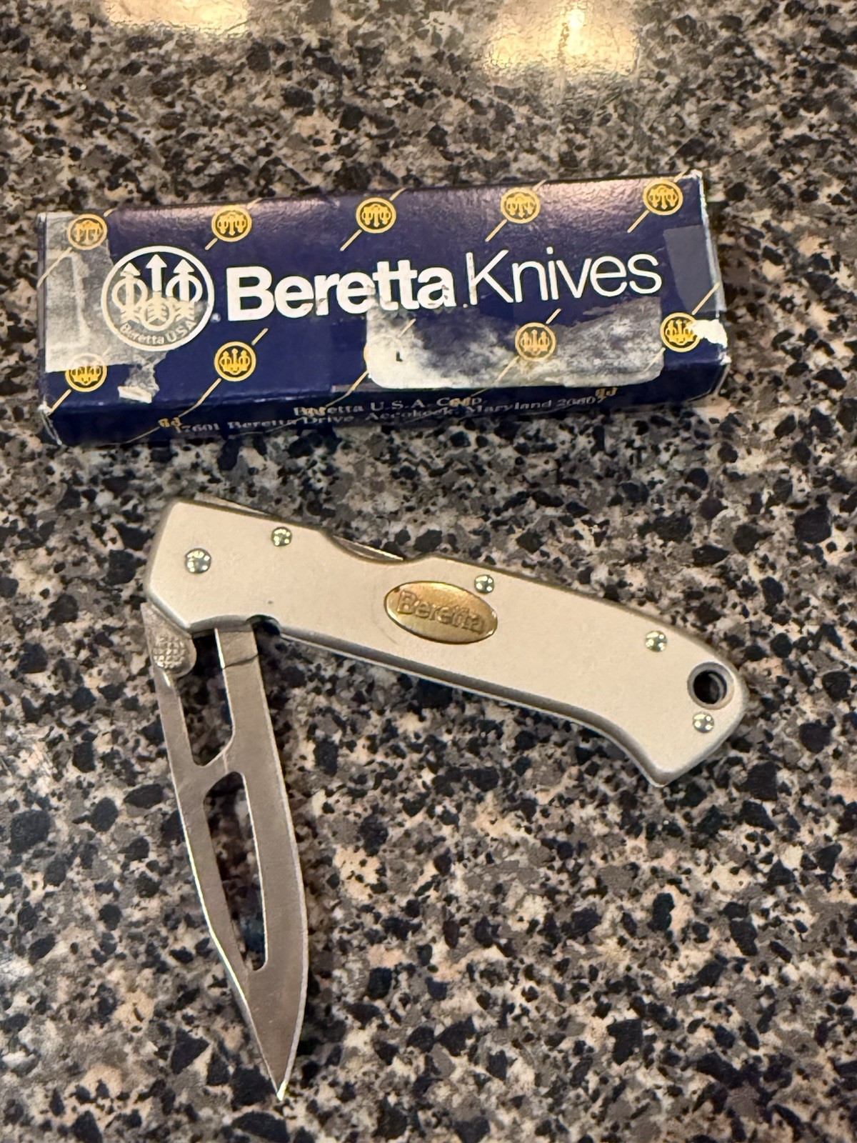 Beretta Airlight Speartip Lockback Folder Japan