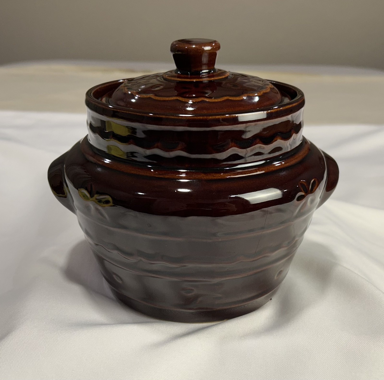 Vintage Mar-Crest Daisy Dot 3 Qt Brown Bean Pot/Casserole *Mint Cond*