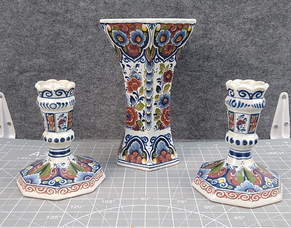 1961 Oud Delft Holland Polychrome Garniture Set Vase And Candle Stick Holders 1961 Oud Delft Holland Polychrome Garniture Set Vase And Candle Stick Holders