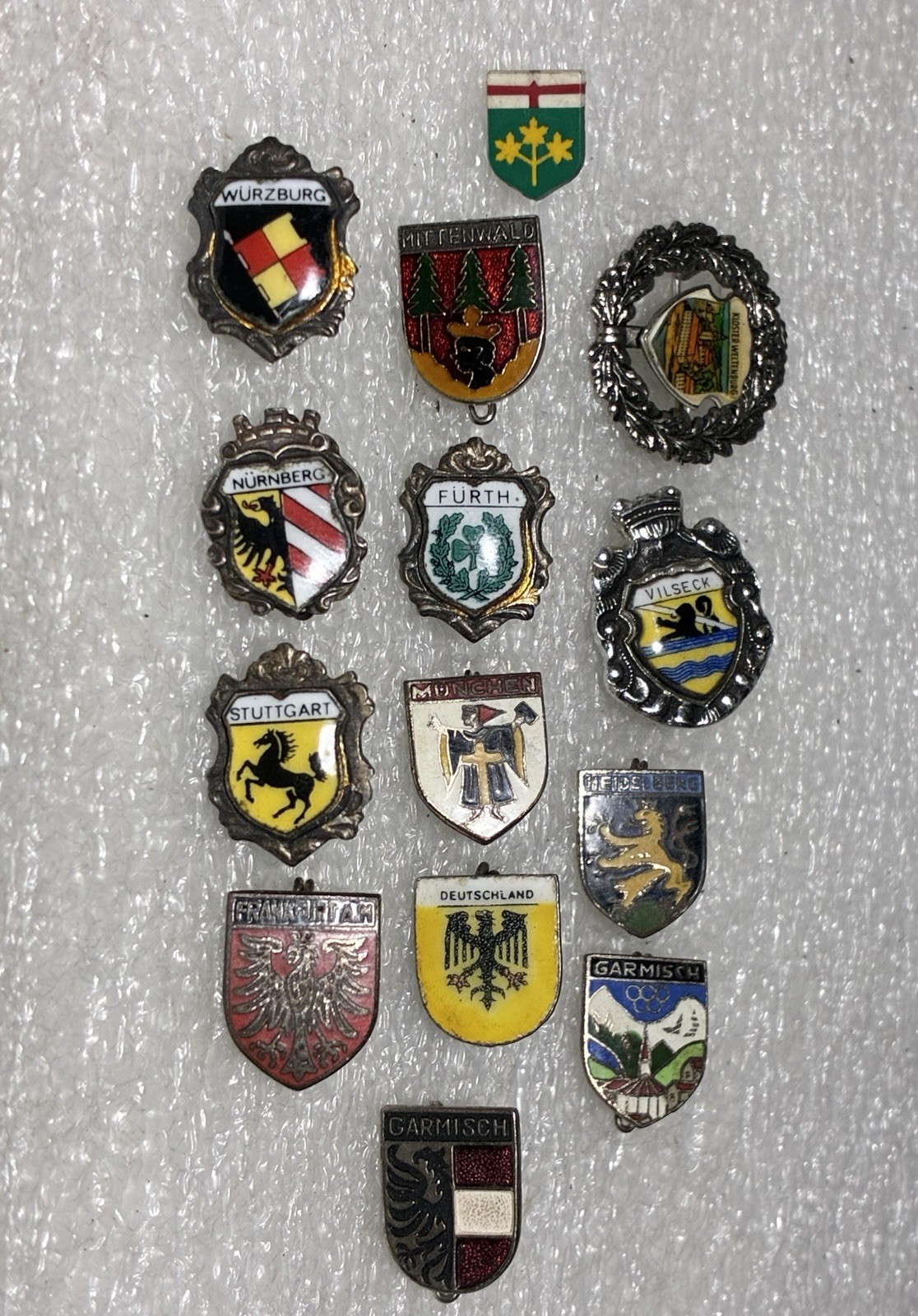 15 Vintage German Town Pins