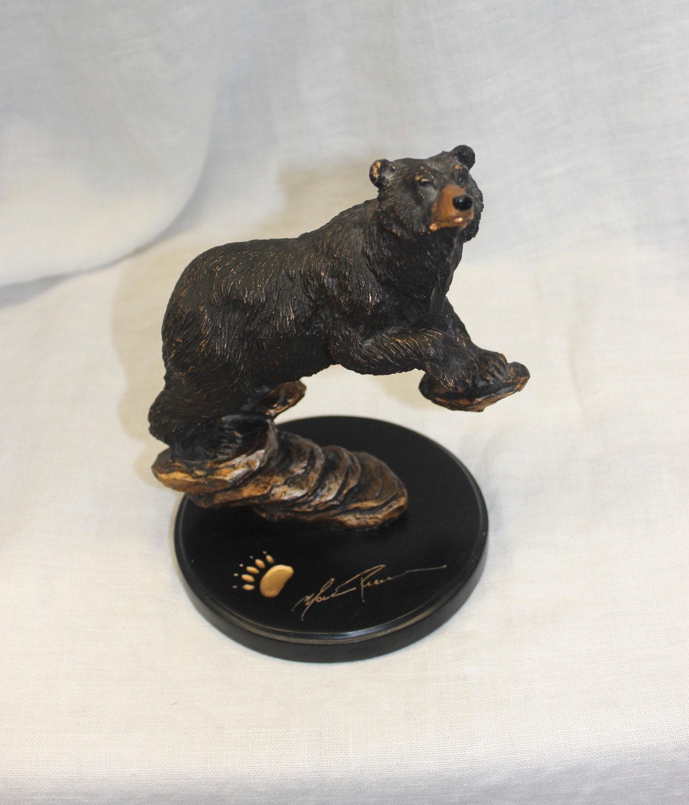 Yona Bear Big Sky Carvers Bear Marc Pierce Sculpture Original Numbered A137 Yona Bear Big Sky Carvers Bear Marc Pierce Sculpture Original Numbered A137