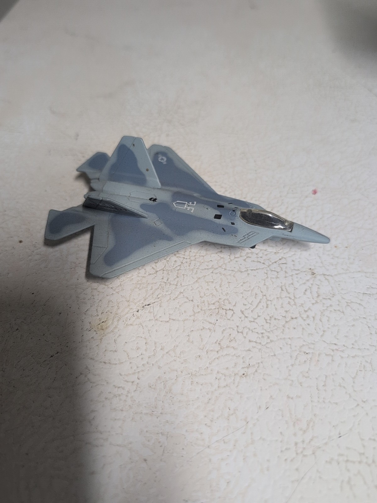 Lockheed Martin F-22 Raptor Fighter Jet Die-Cast Model From Maisto Tailwinds