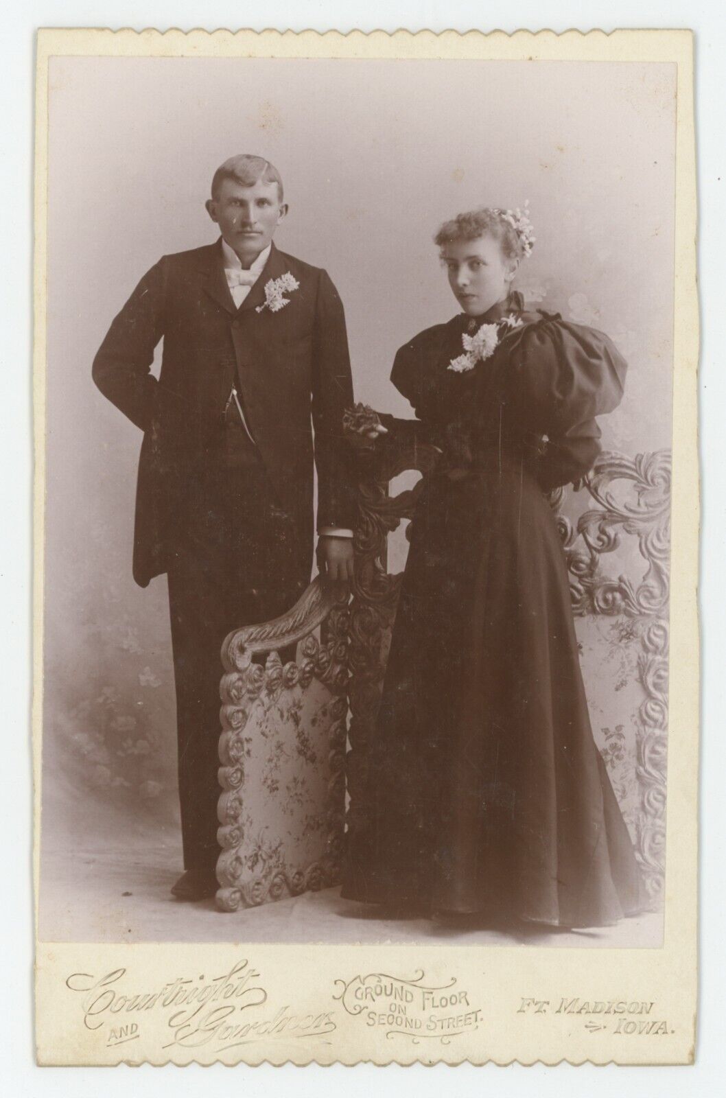 Antique c1880s Cabinet Card Beautiful Couple Dressed in Black Ft. Madison, IA