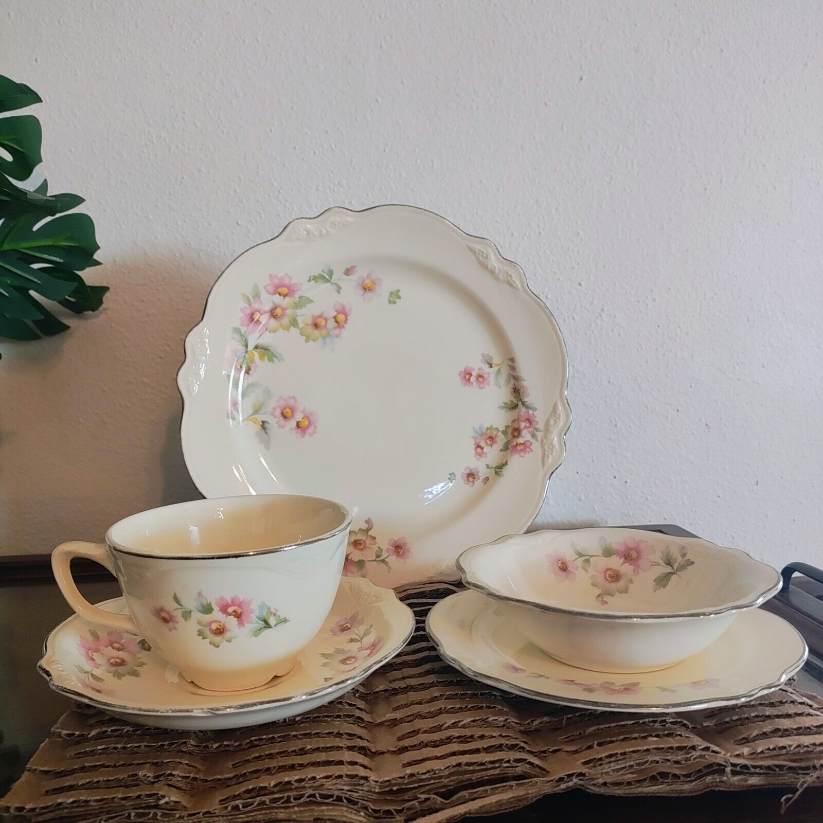 Homer Laughlin Vintage Bone China Tea Set Saucer Teacup flora Bowl Plate