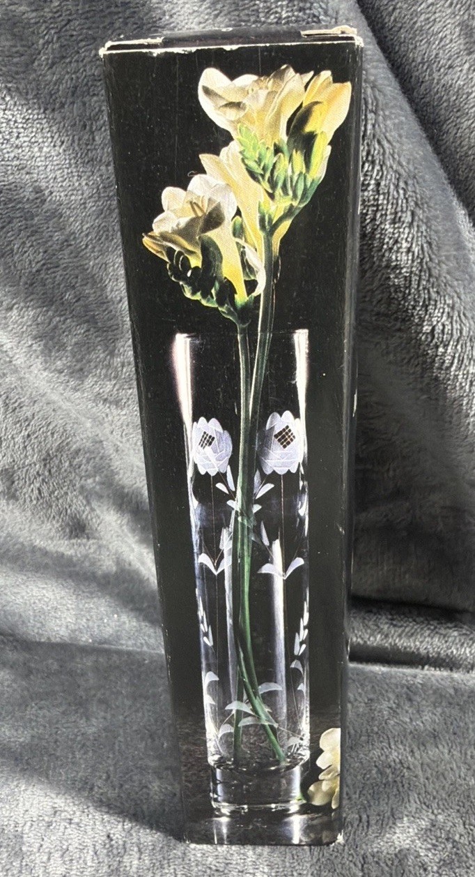 Stylesetter Handcut Mouth Blown Crystal \