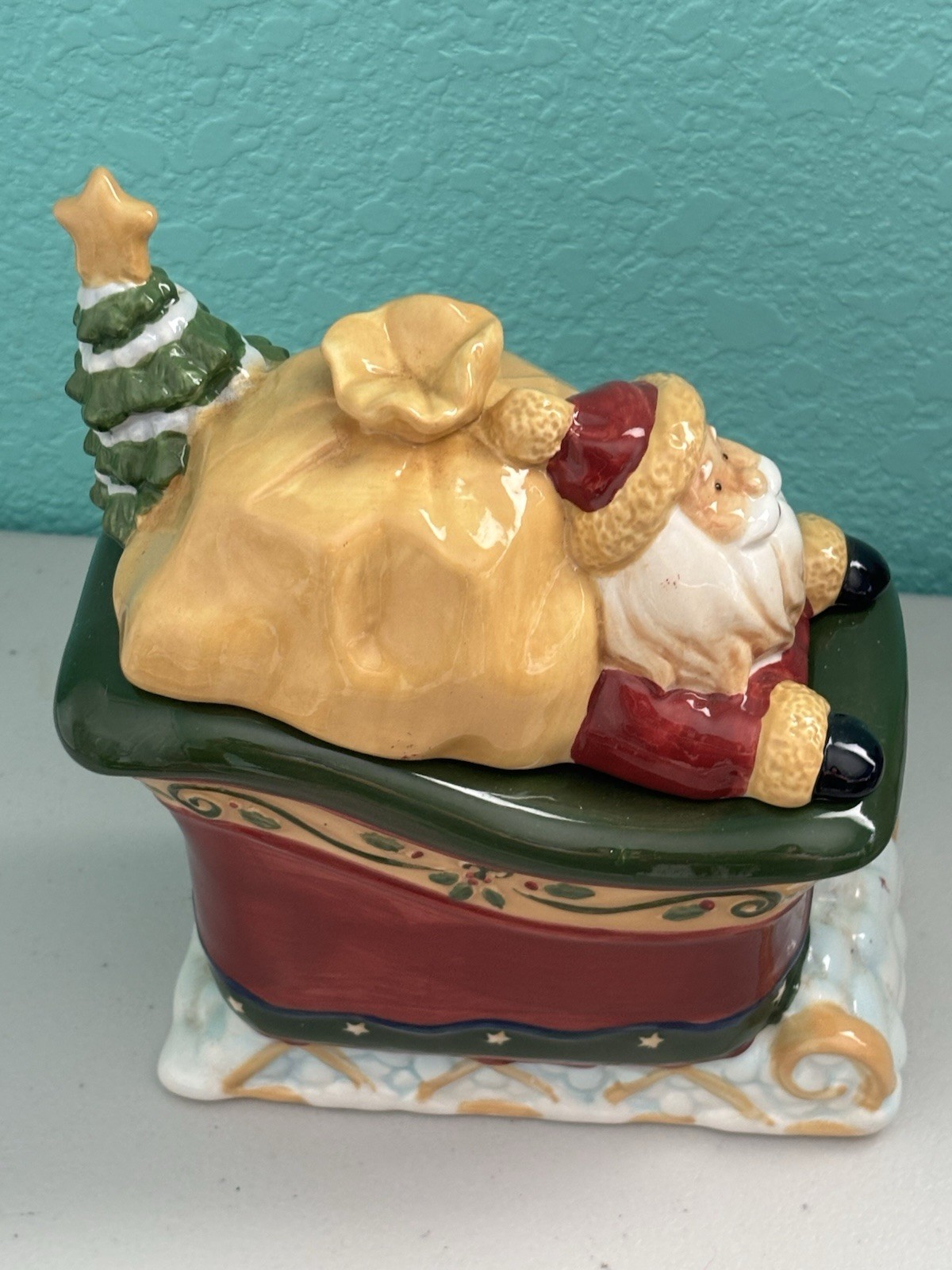 Teresa Kugut Santa And Sleigh Covered Candy Dish Trinket Box Teresa Kugut Santa And Sleigh Covered Candy Dish Trinket Box
