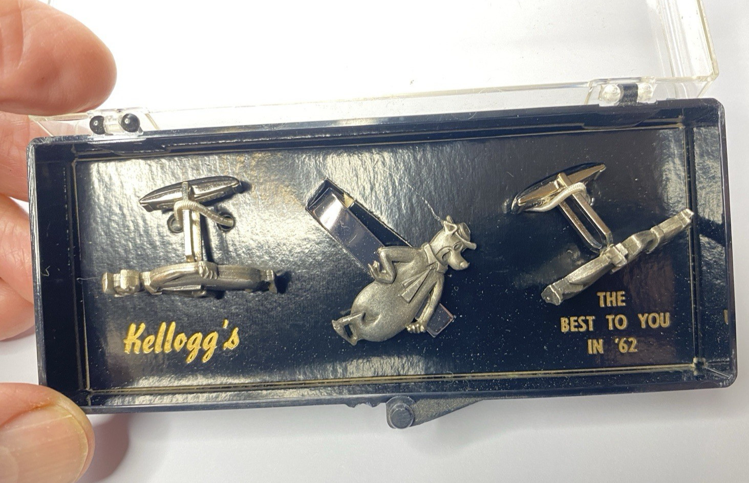 Vintage Kelloggs The Best To You In 62’ Rare in Box Cufflinks Cereal Yogi Bear