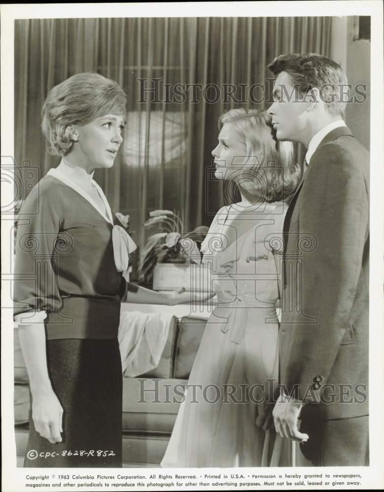 1963 Press Photo Edie Adams, Carol Lynley and Dean Jones in film scene