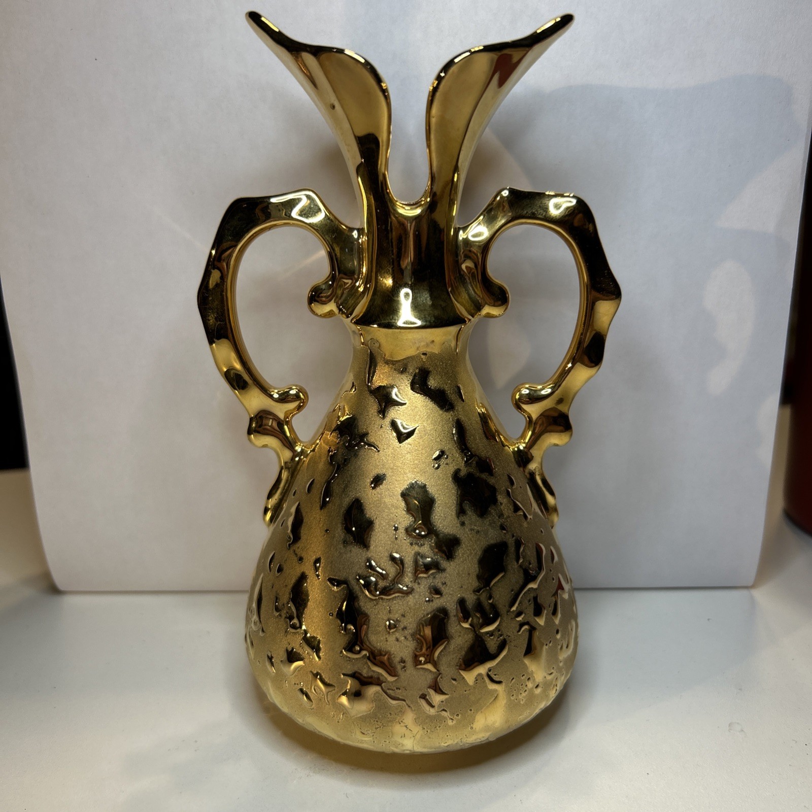 Vintage Elynor China Weeping Gold Vase 22K Gold Handled Mid Century USA Pottery