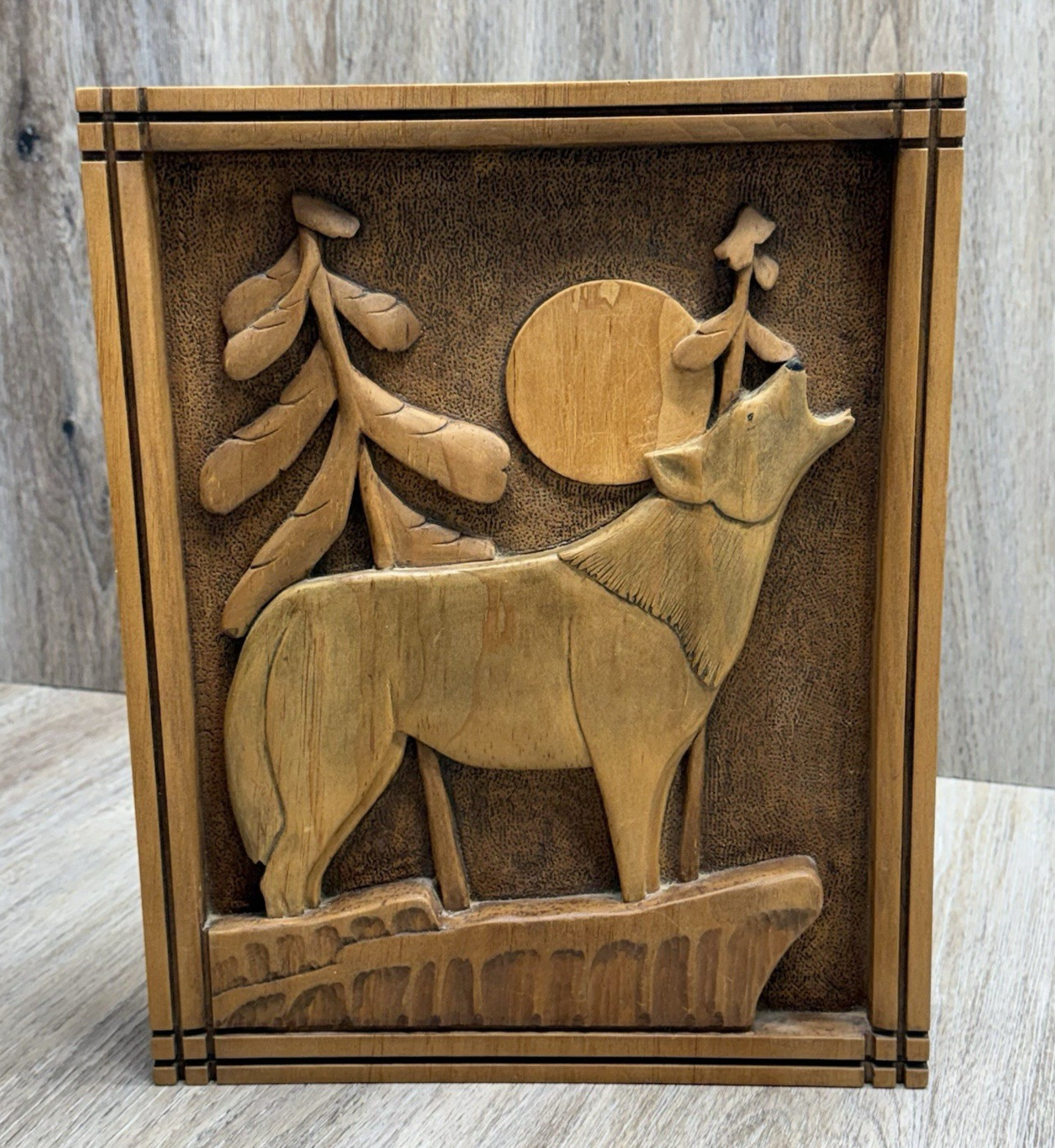 VTG Large Howling Wolf Solid Wood Relief Carving Art Plaque 12
