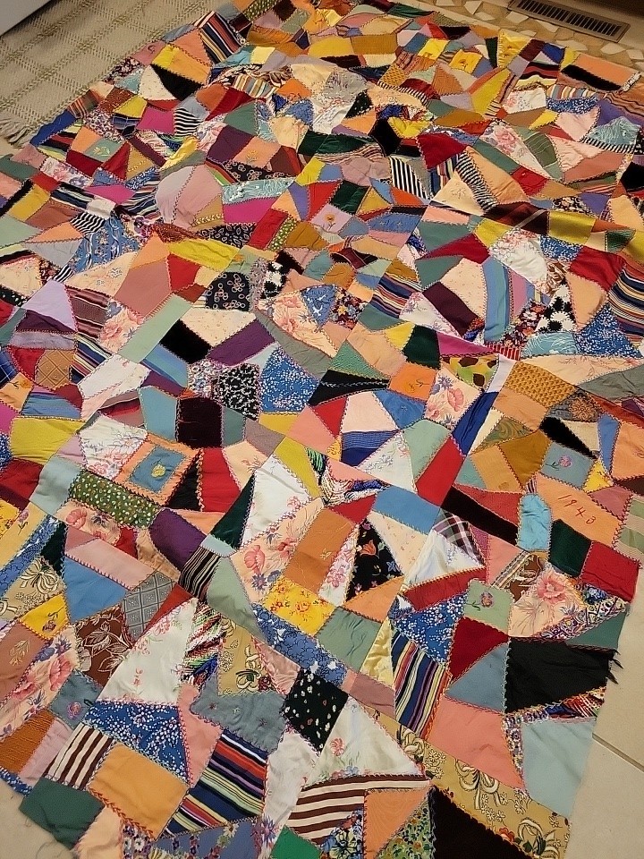 VTG Handmade Hand Pieced Stitched Scrap Crazy 84 x 69 Quilt Top Farmhouse 1943