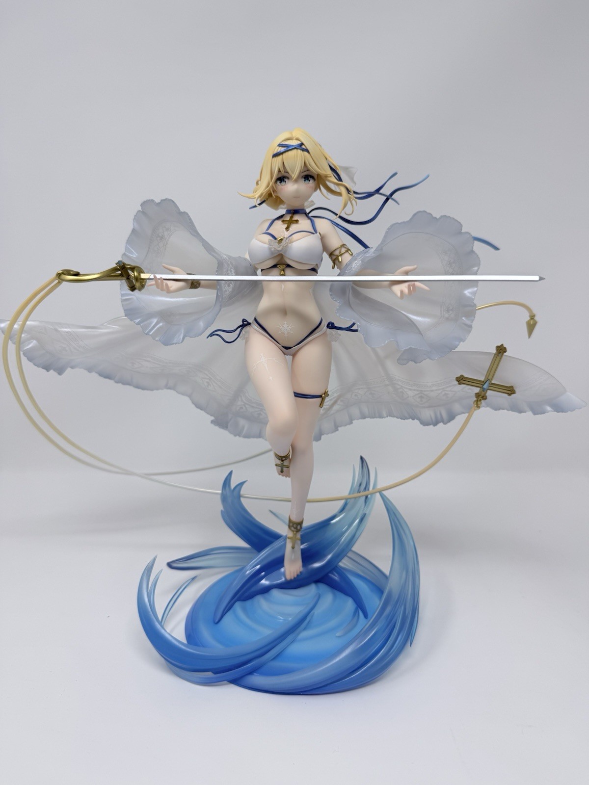 Azur Lane Jeanne d'Arc Saintess of the Sea Figure Alice Glint Amimai