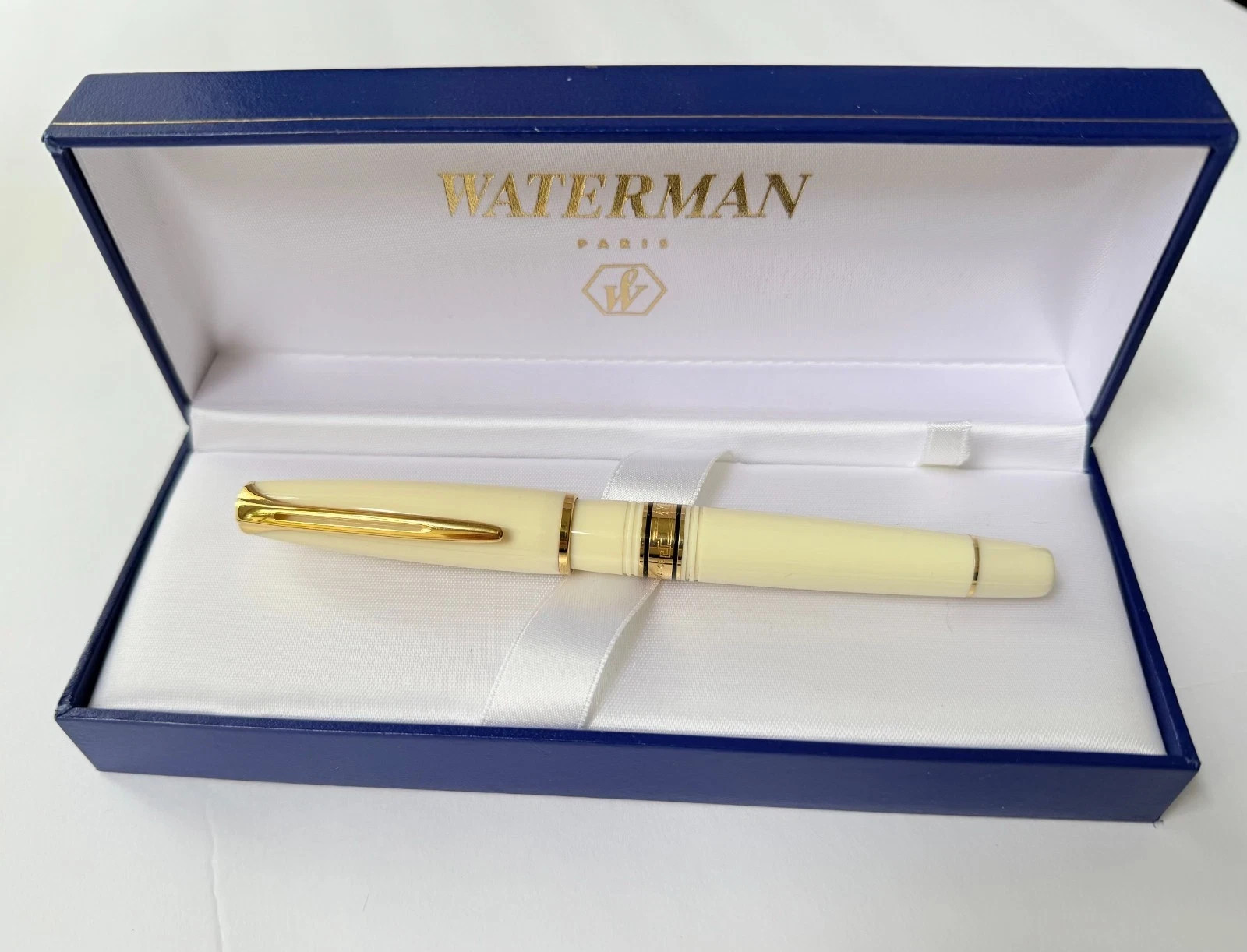 Waterman Charleston Rollerball  Pen Ivory  & Gold Trim  In Box Mint  *